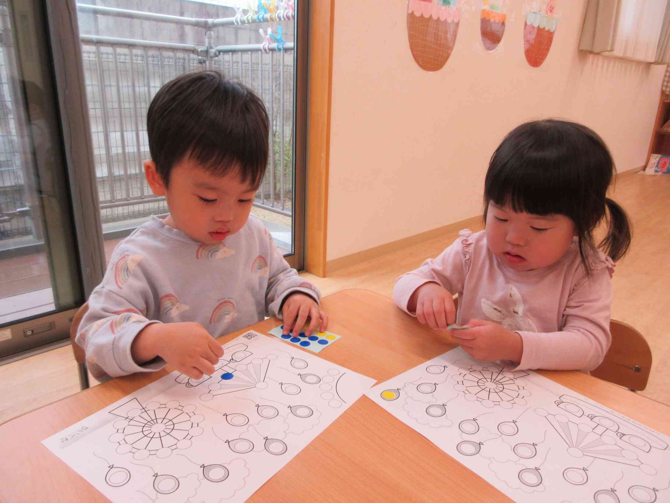 うさぎ組の遊び～こんなことしたよ♪～(2歳児）