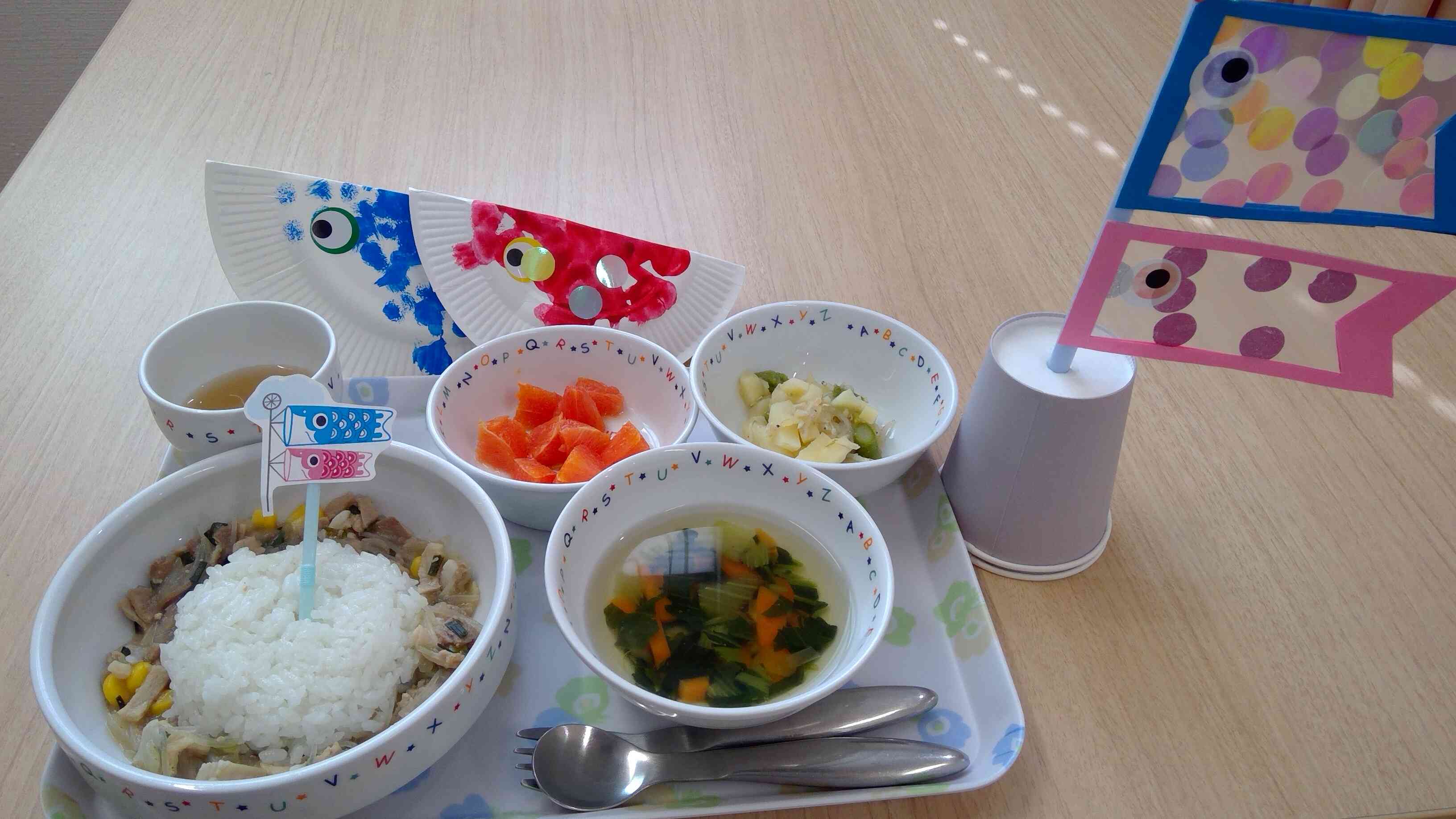 こどもの日のイベント給食～こいのぼりランチ～