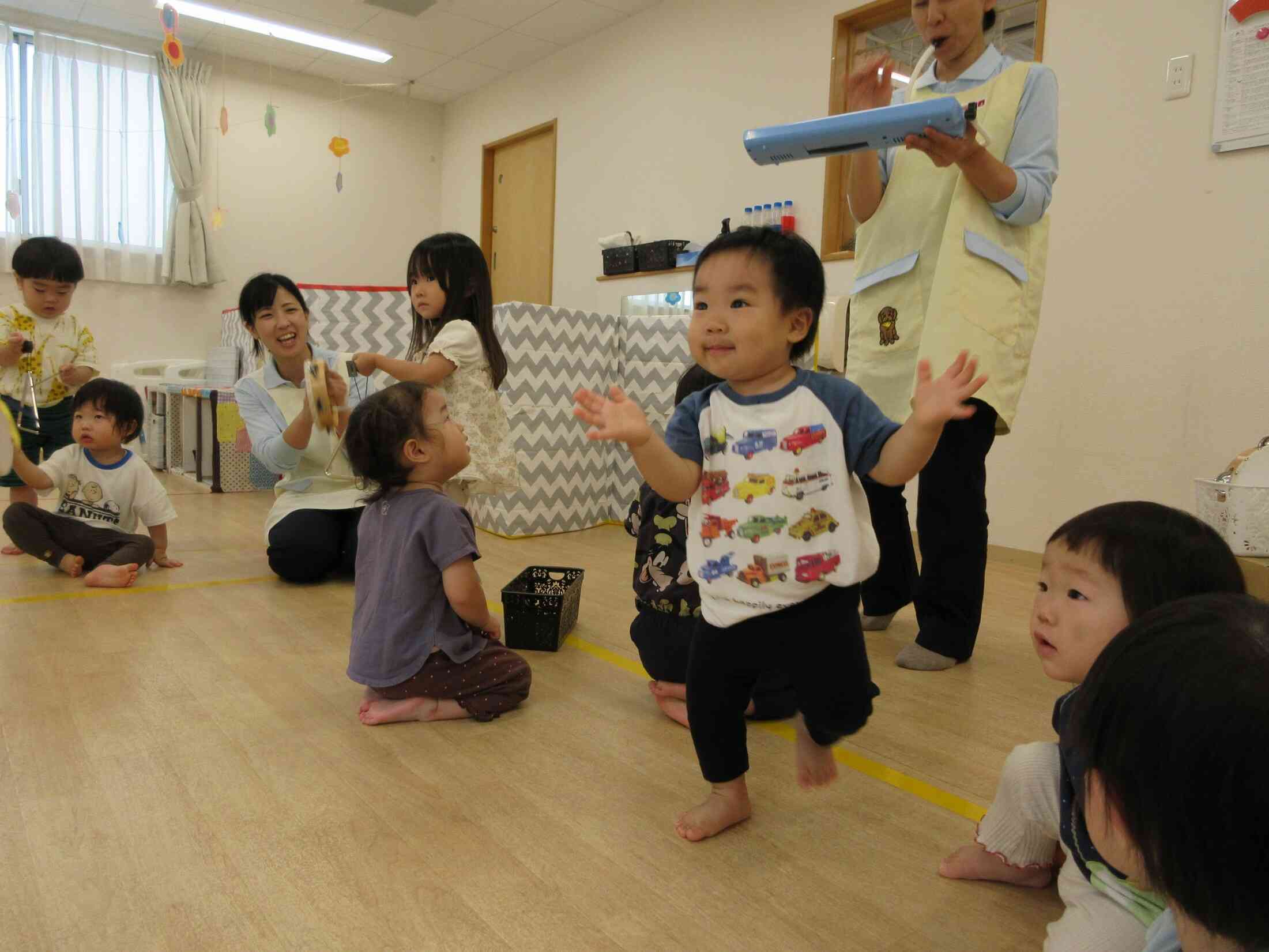 「楽器であそぼう！」(1.2歳児）