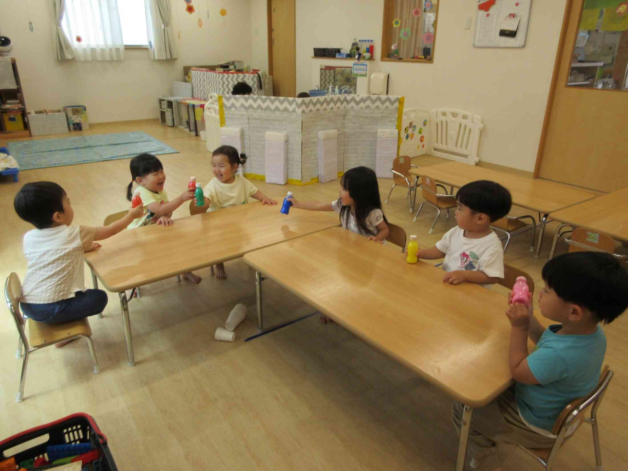 ちょっと休憩。みんなでカンパーイ！