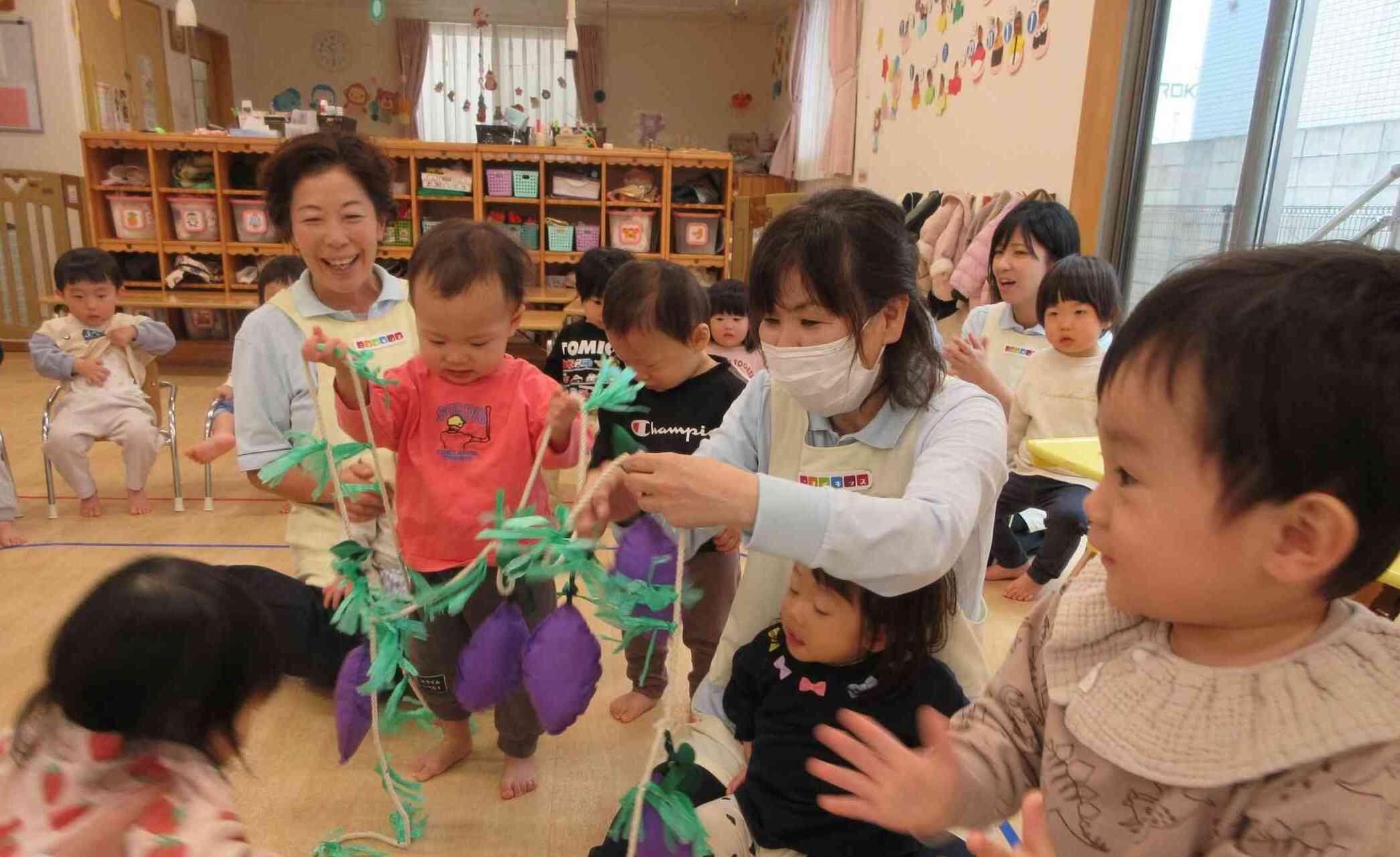 ～ちびいもちゃ～ん　でておいで～