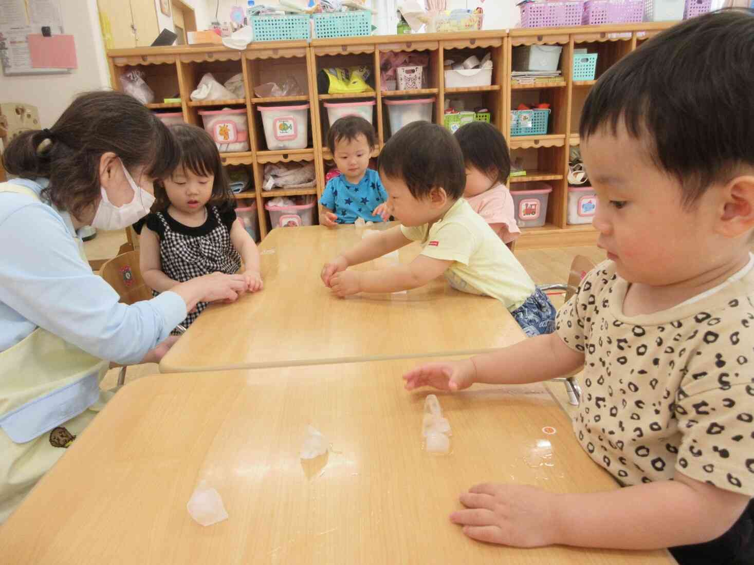 氷…つめた〜い