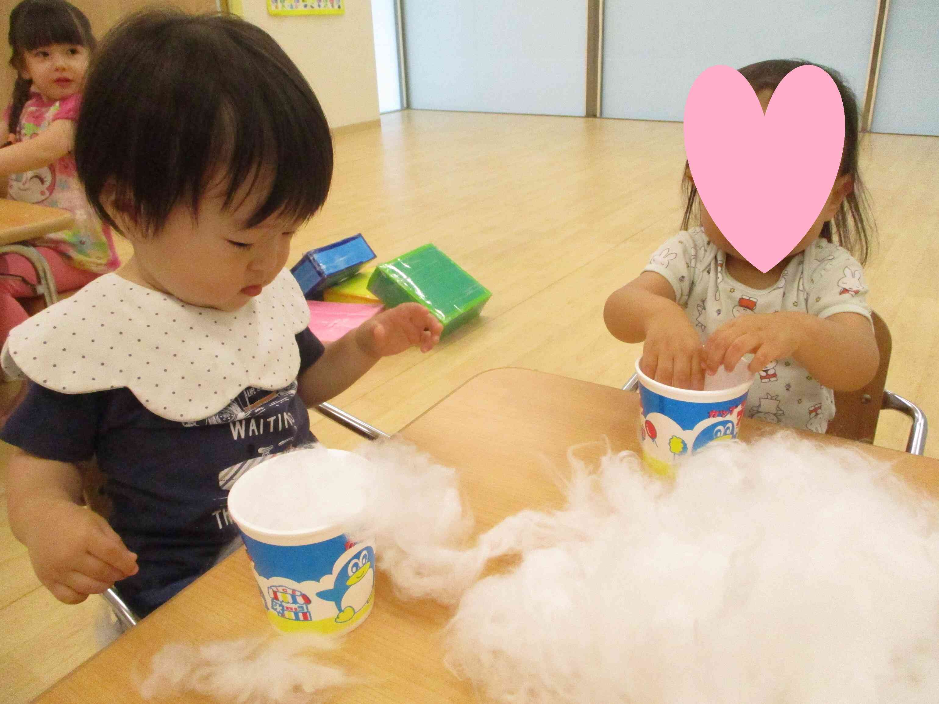 夏祭りの準備！（あひる組　1歳児）