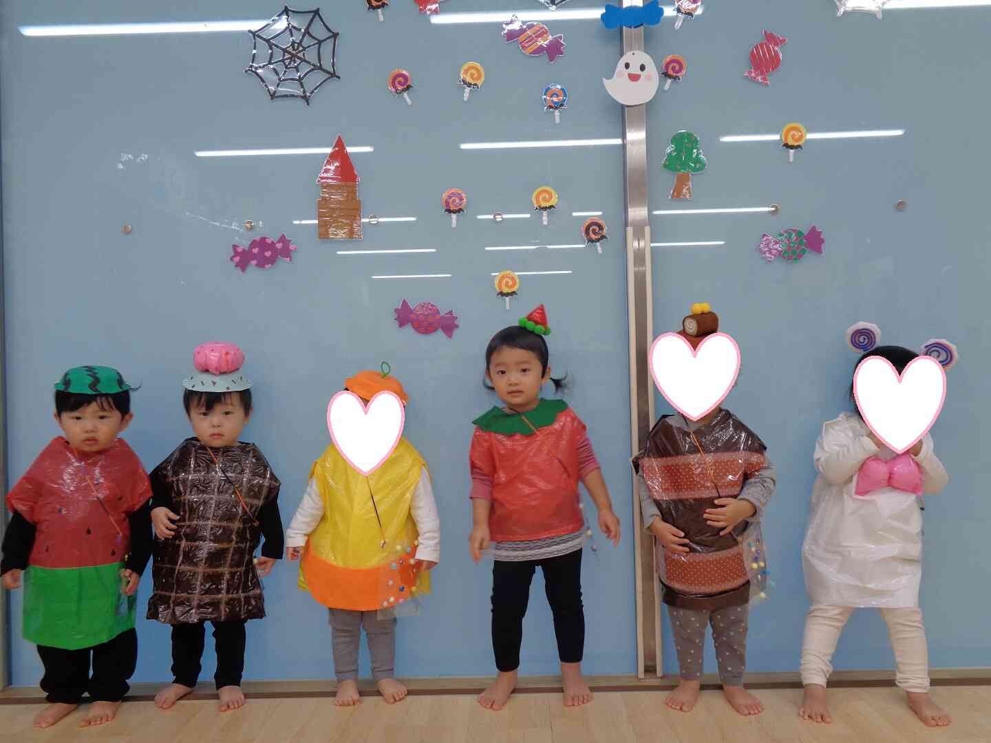 絵本の中からこんにちは！はらぺこあおむしの食べ物に変身♩