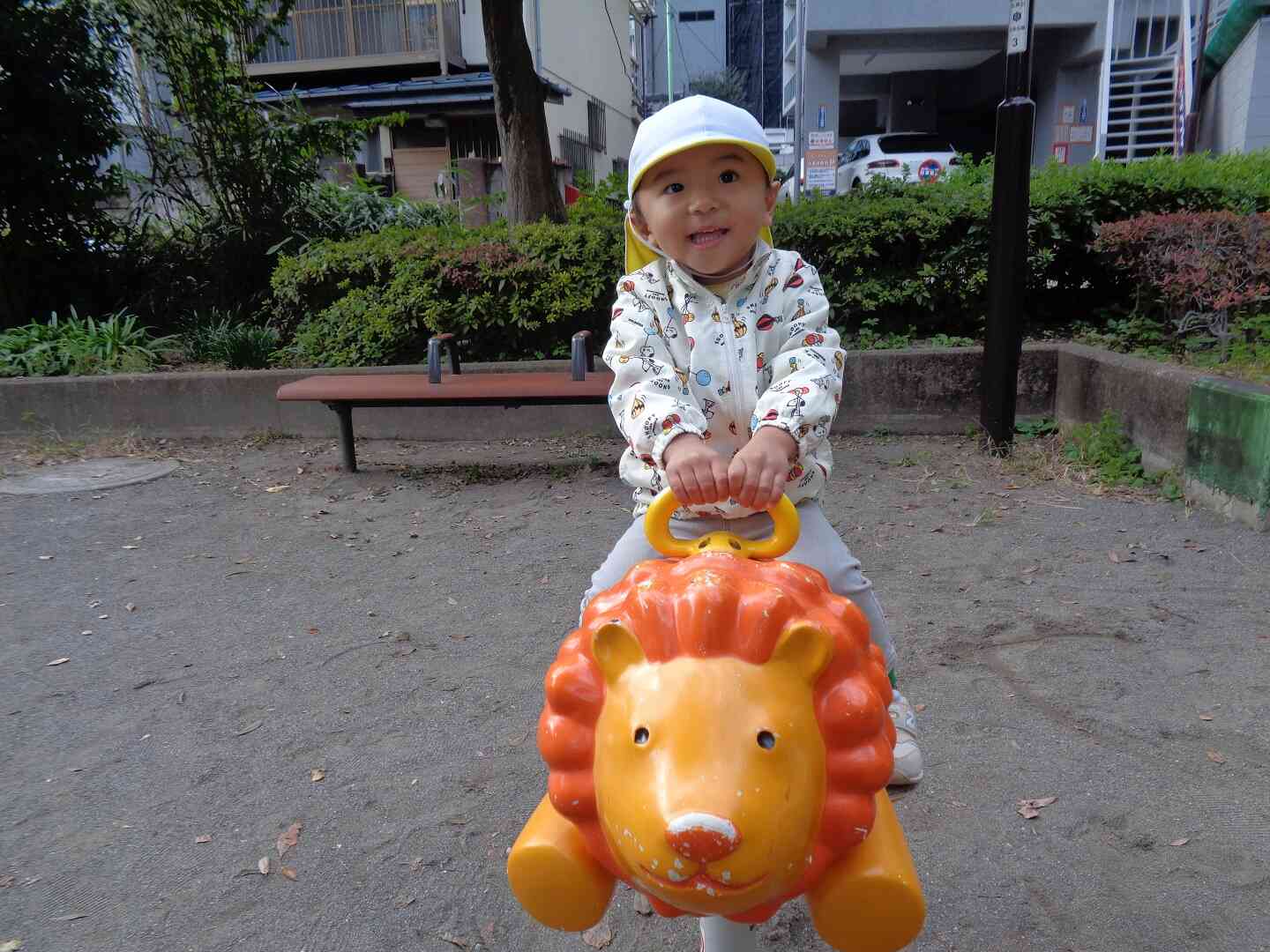 初めて大鳥公園へ行ったよ♪(0，1，2歳児)