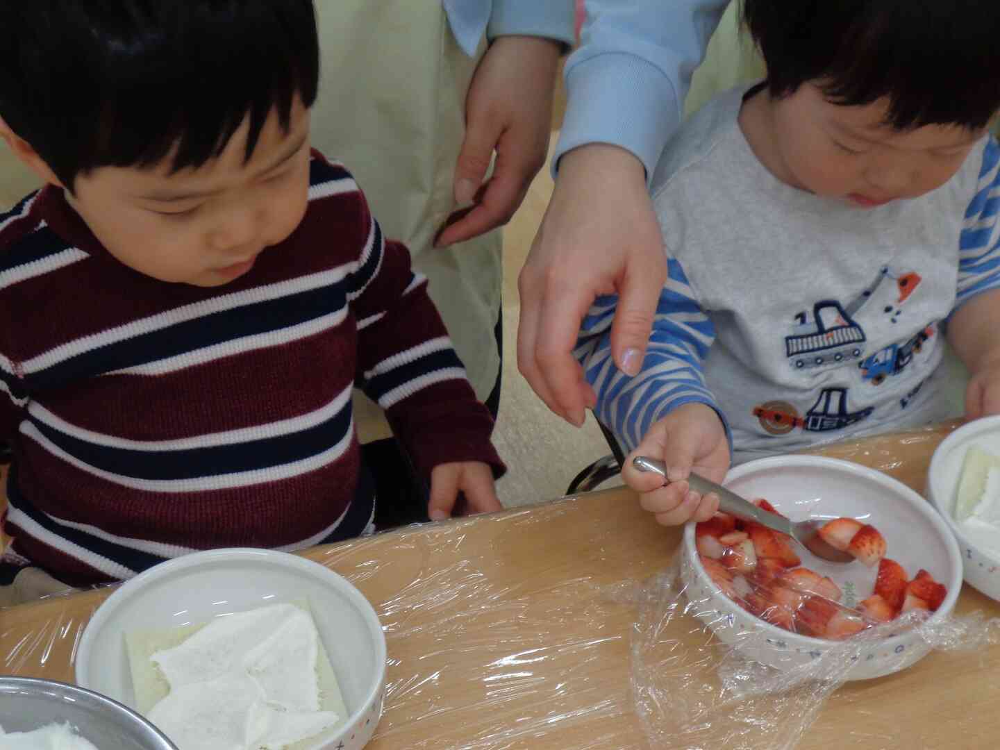 クリームロールパンを作ったよ♪（0.1.2歳児）