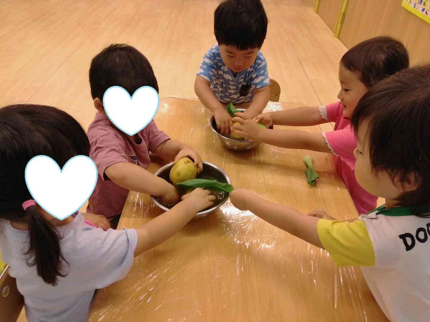 野菜洗いに挑戦！