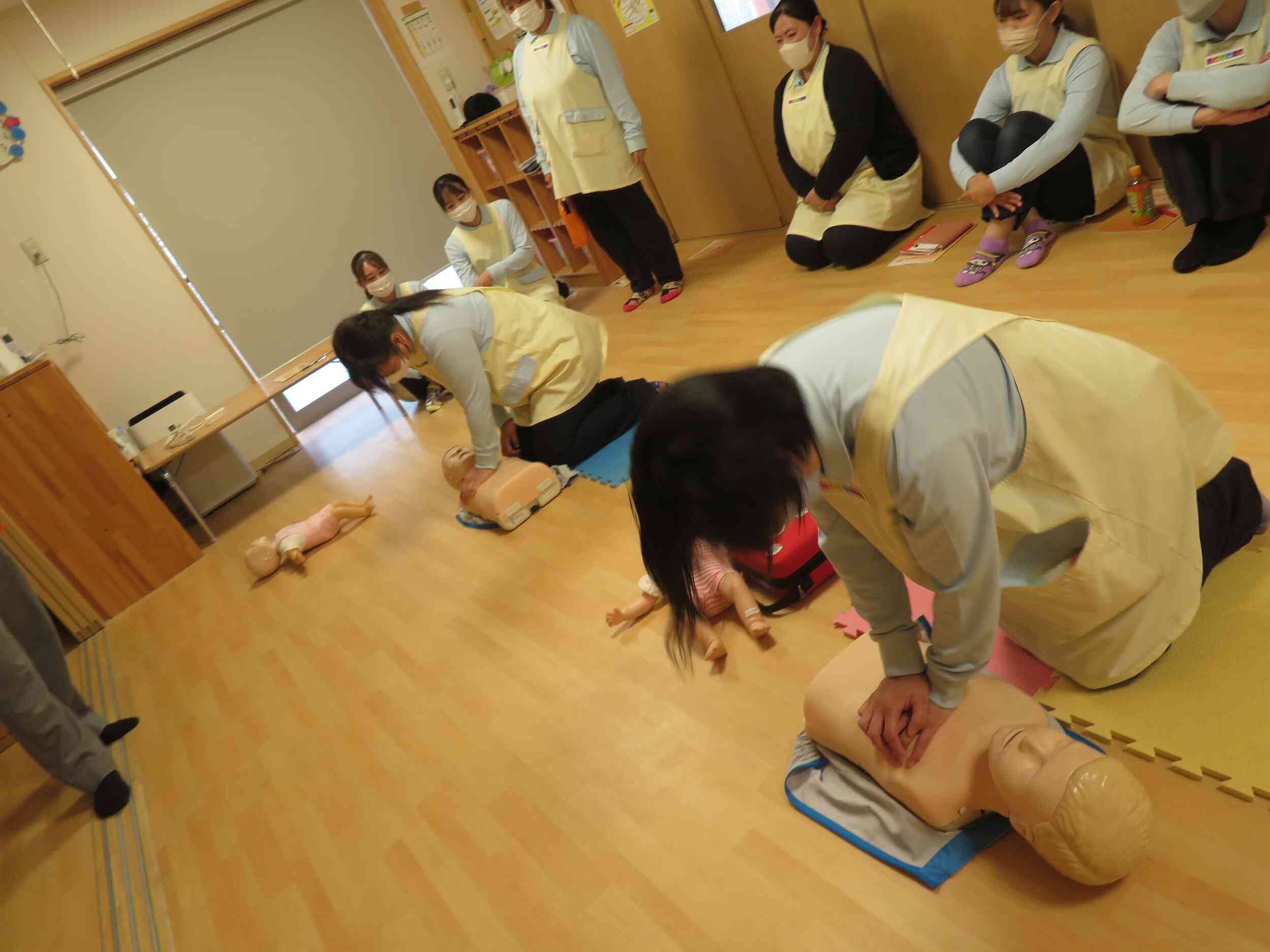 幼児の心肺蘇生法