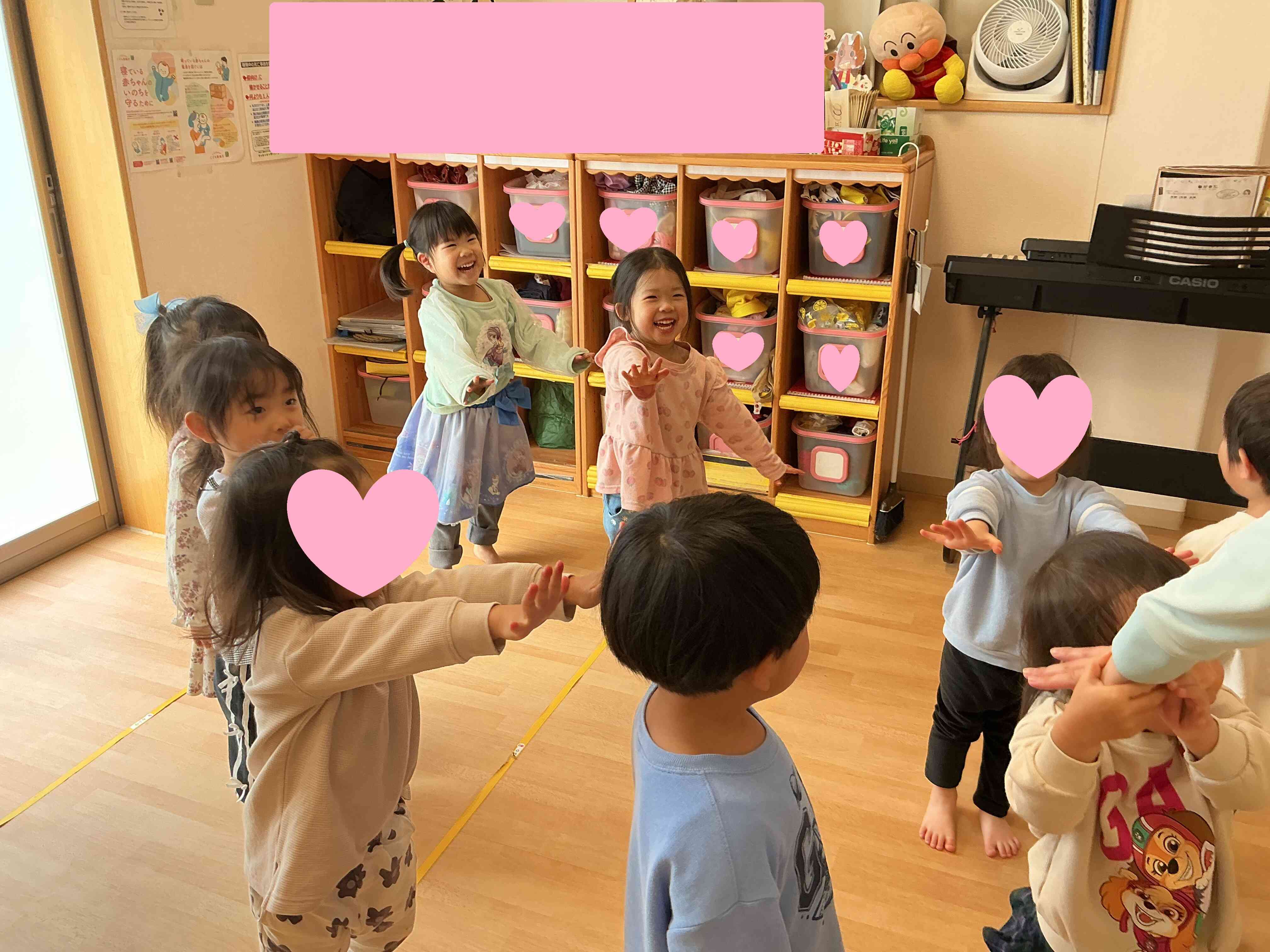 信号ゲームをしました♡２歳児クラス