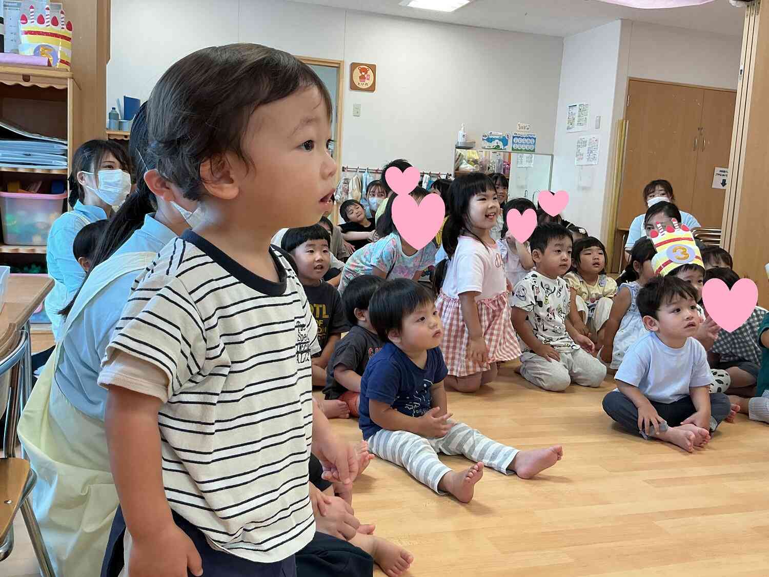 不思議なジュース屋さんに驚いています。