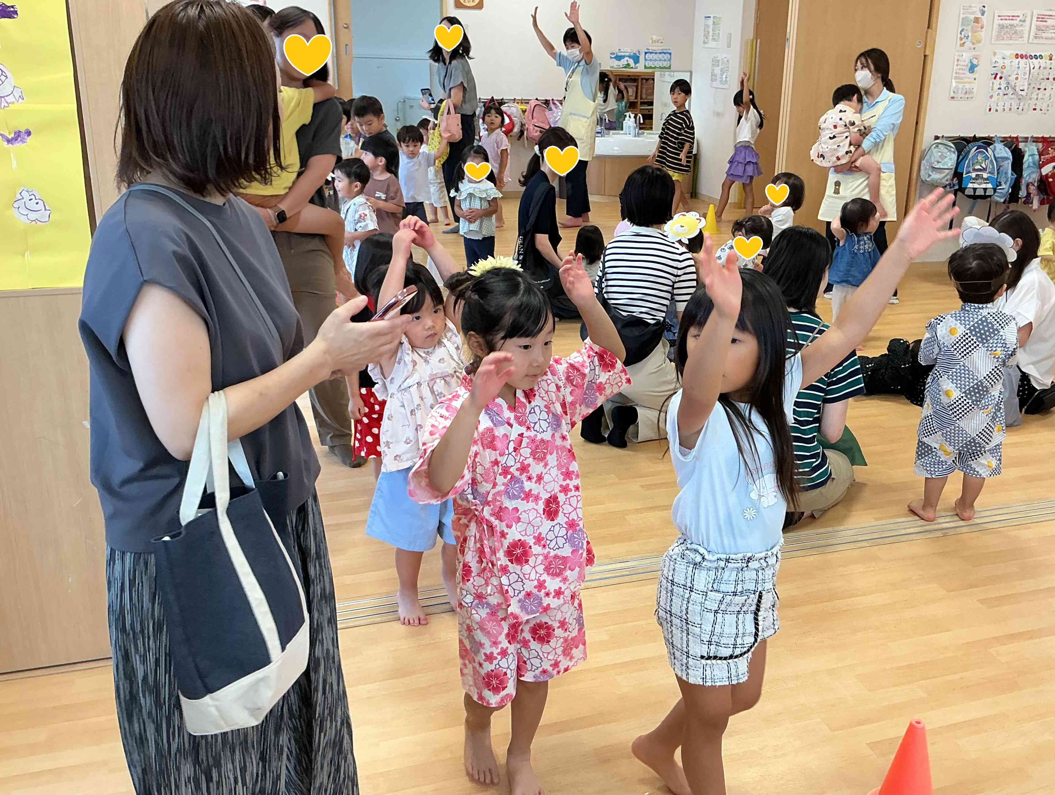 みんなで盆踊り♪　