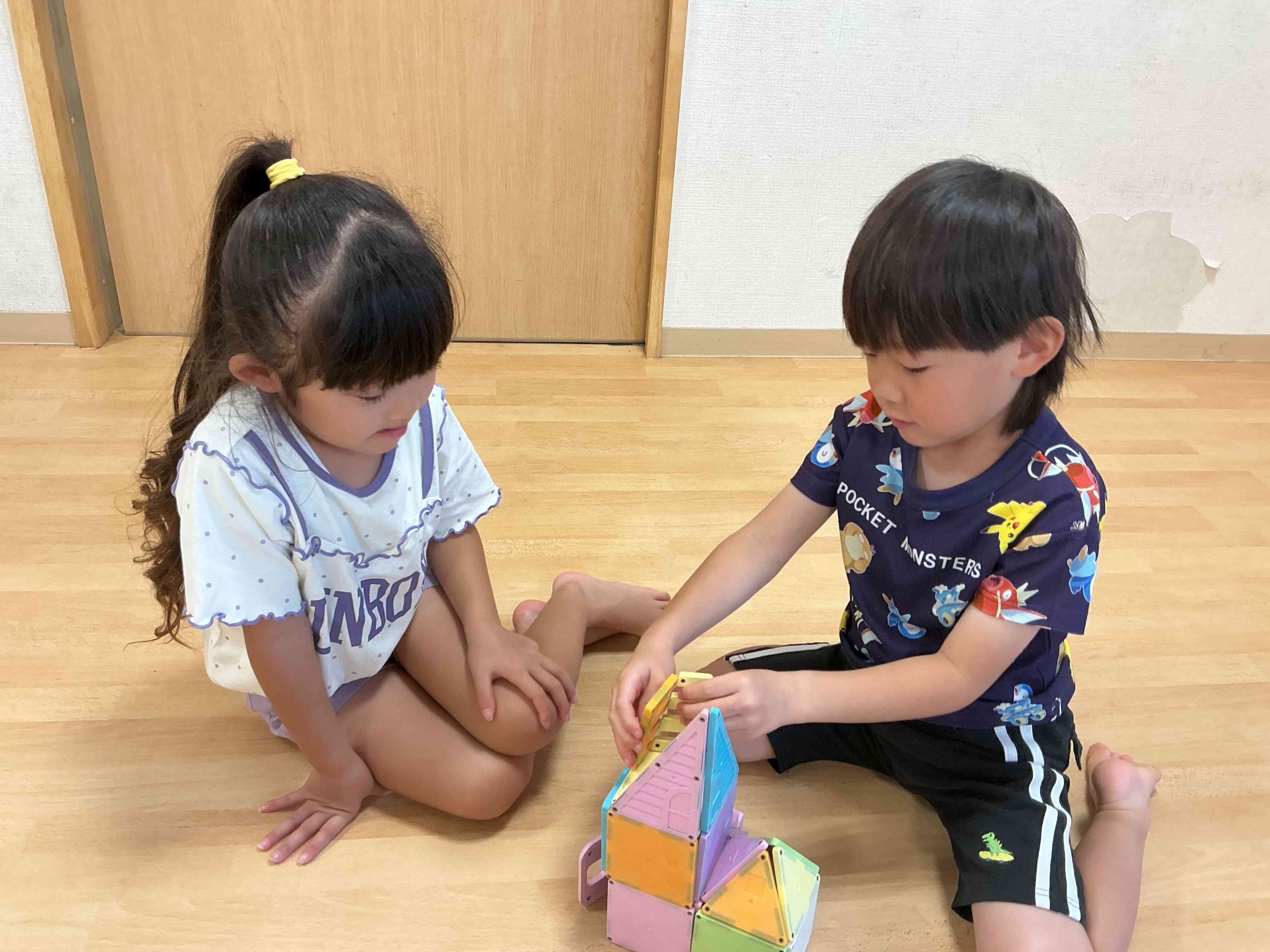 どのような家をつくるか話し合っています!