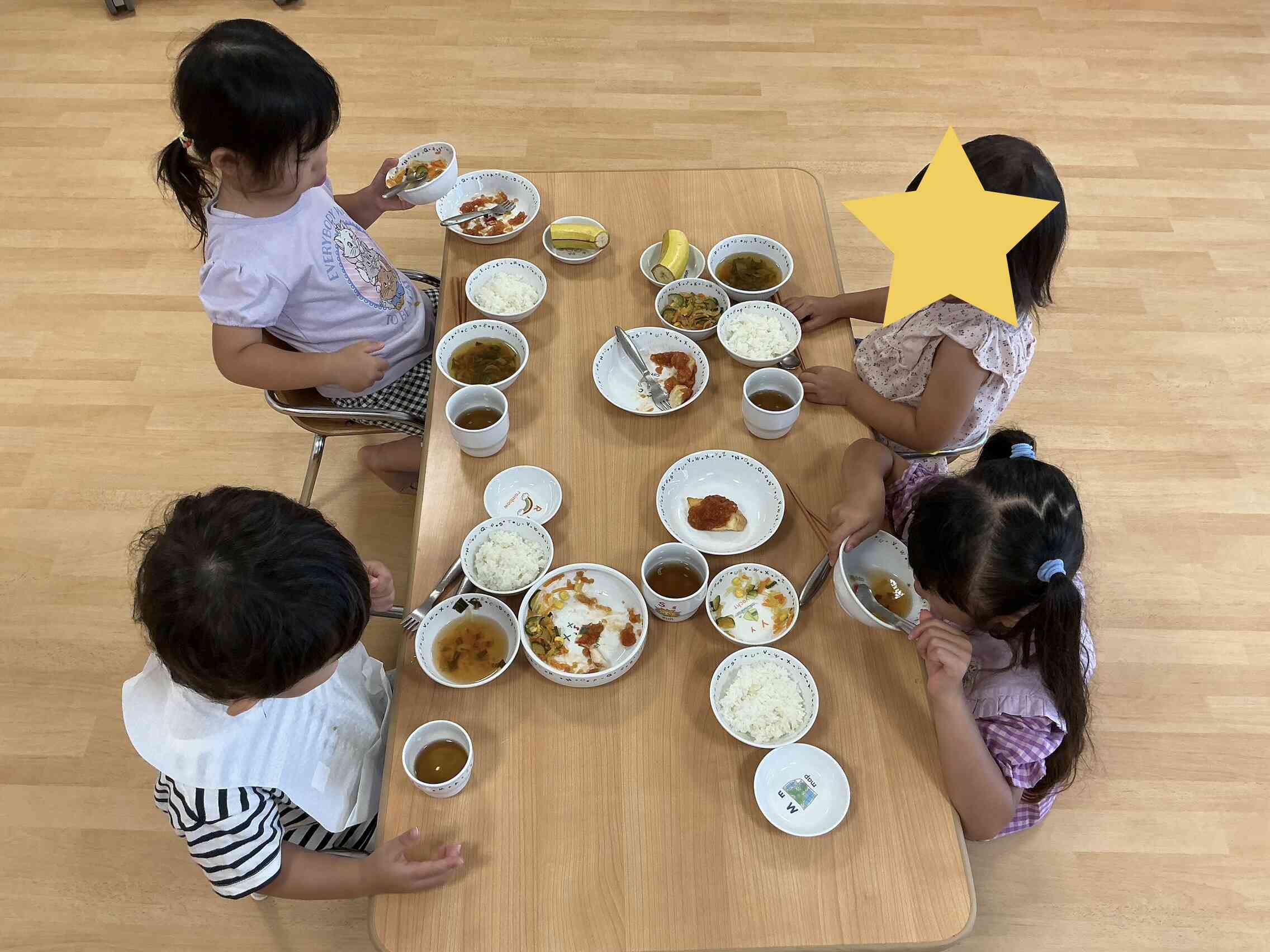 給食も美味しく食べました！