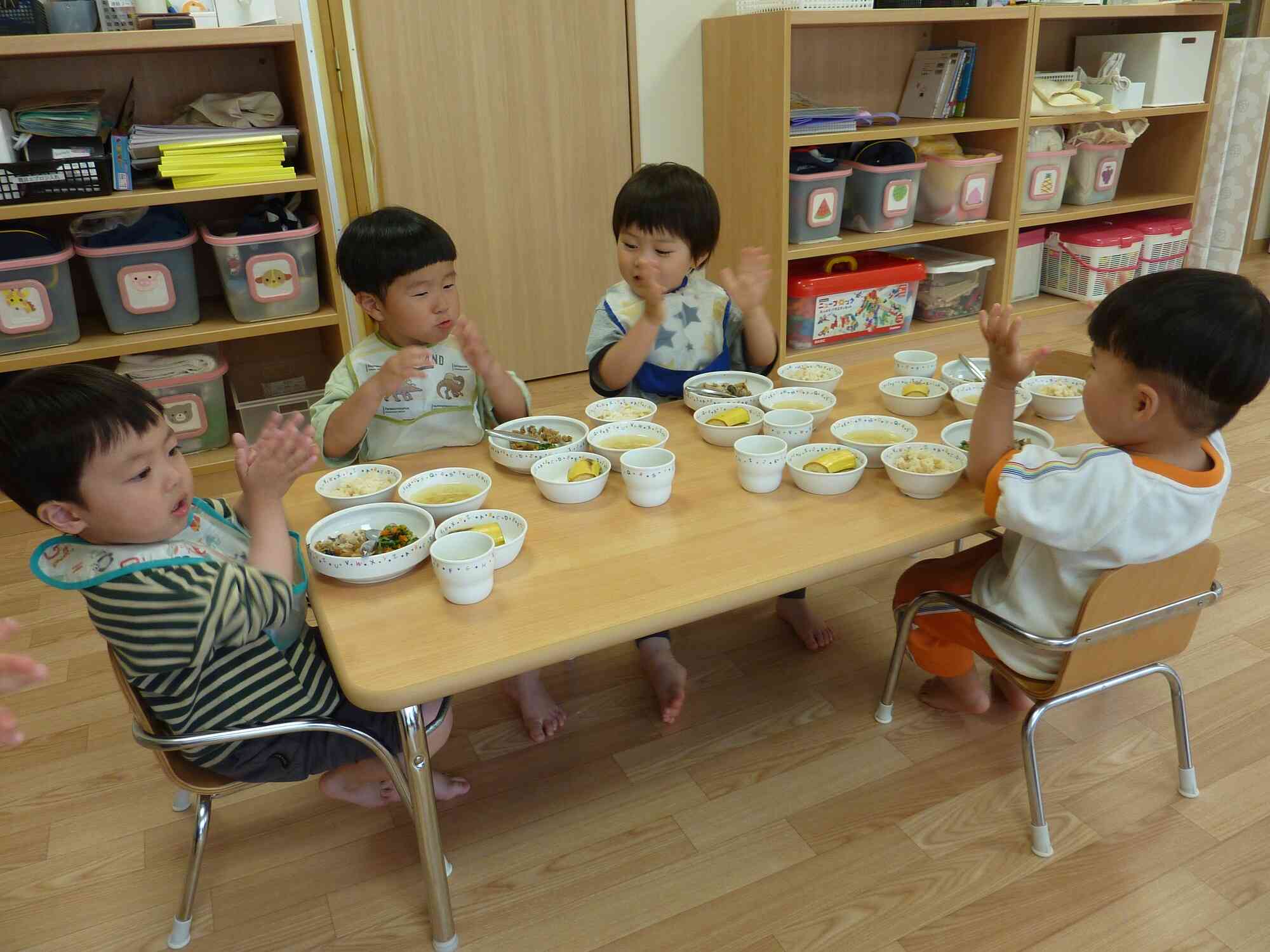 みんなで仲良くいただきます☆