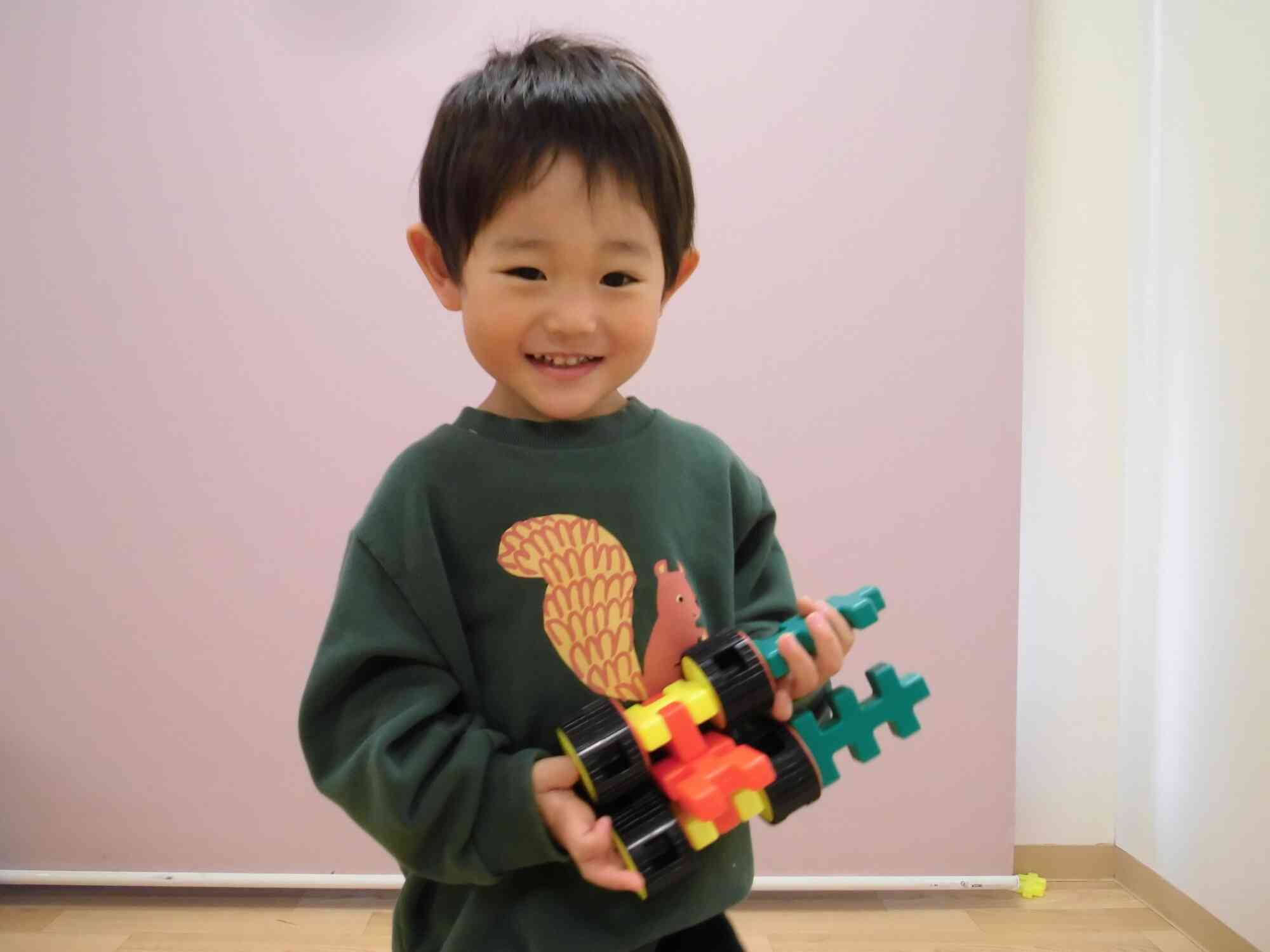 ブロックも複雑な組み立てが出来るようになったよ。