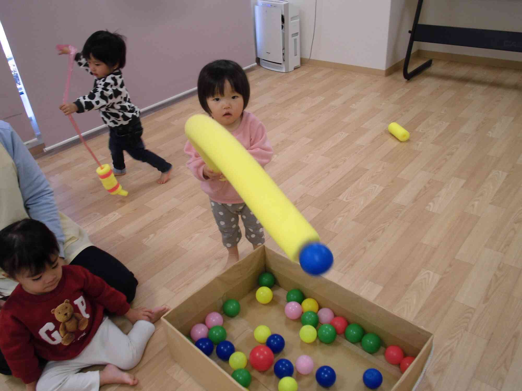 スティックでボールが釣れたよ！