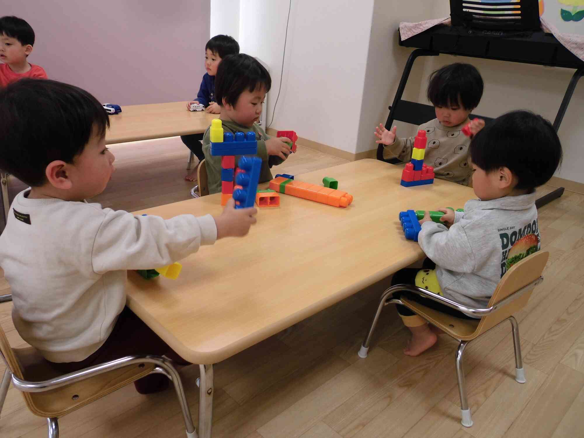 ブロック遊び楽しいね♪