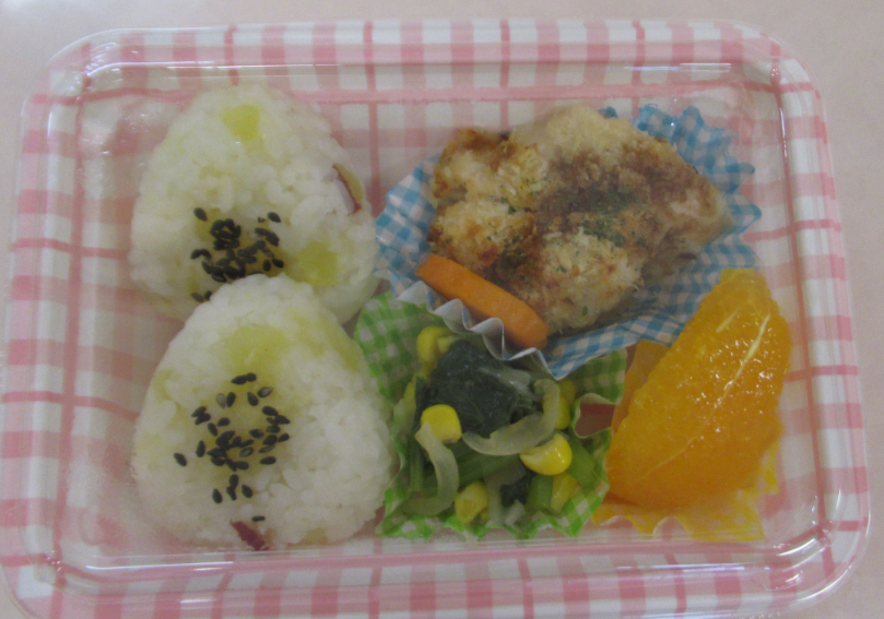 お弁当給食