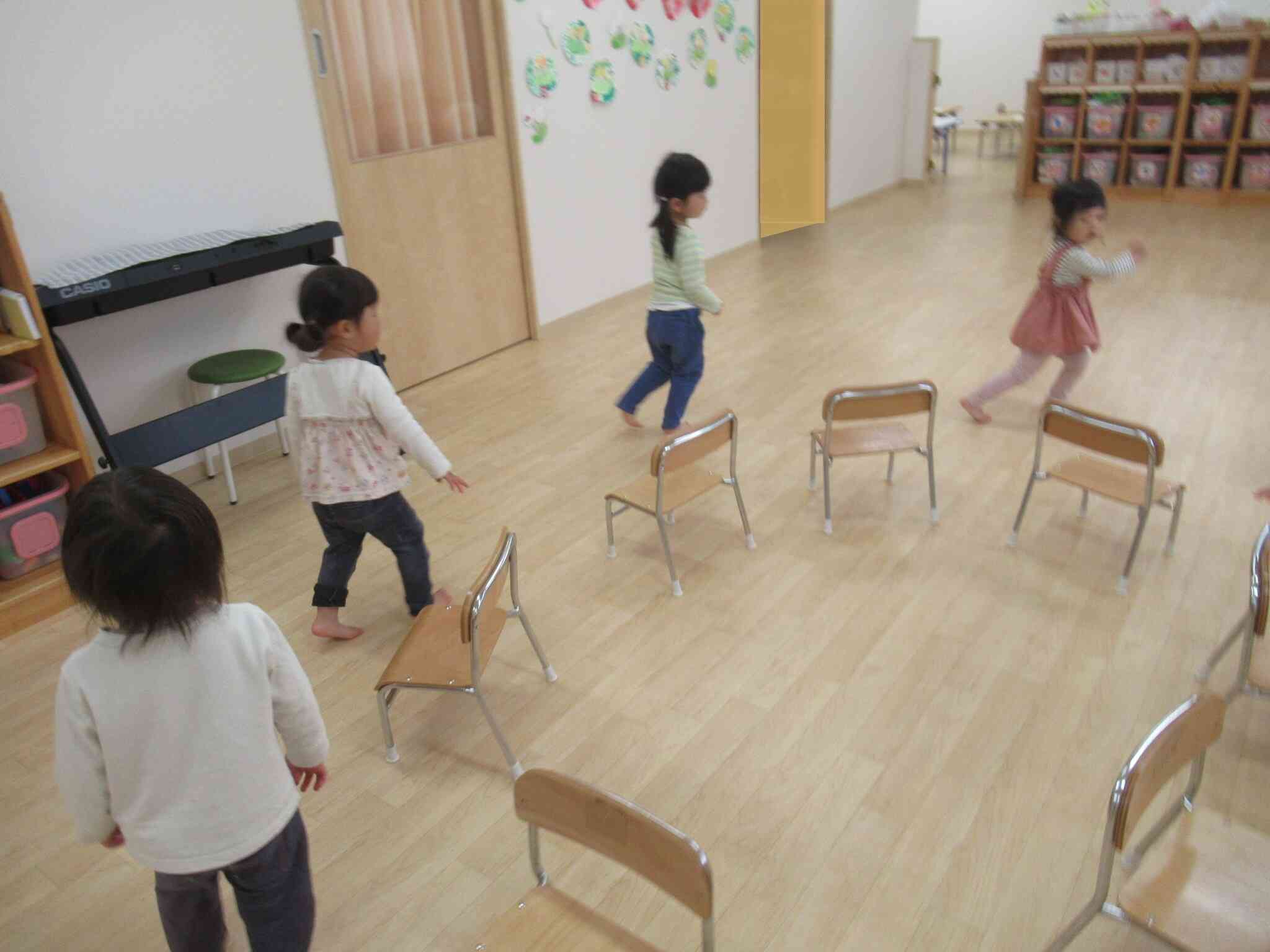 いすとりゲーム