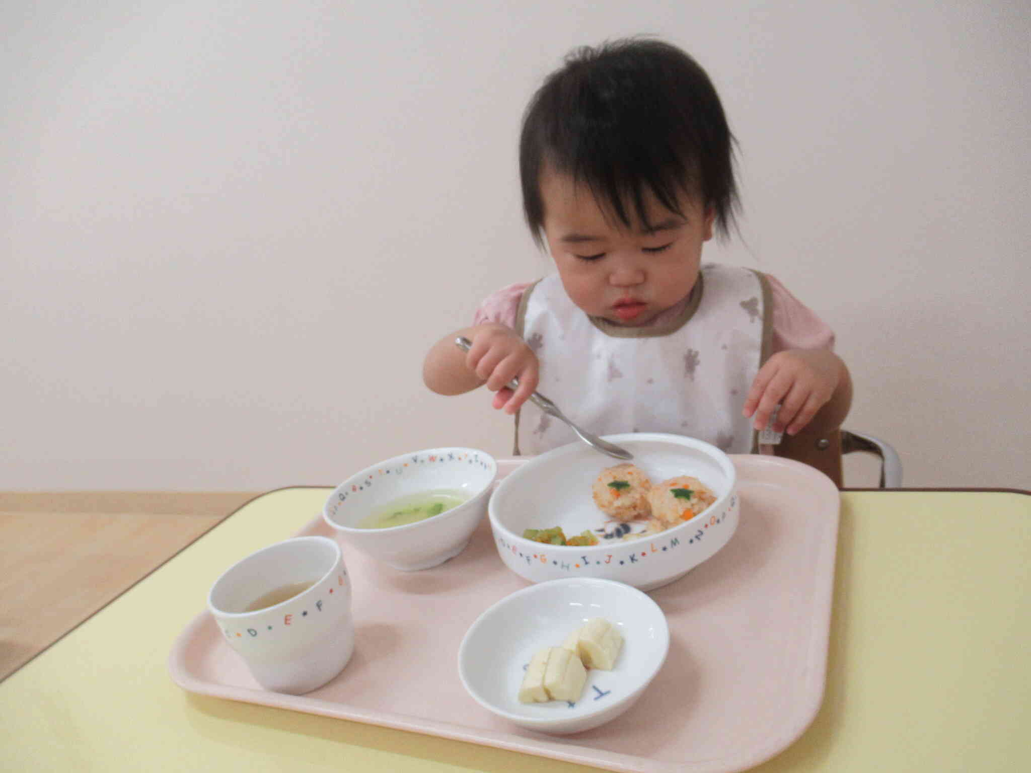 イチゴ食べちゃお～っと♪