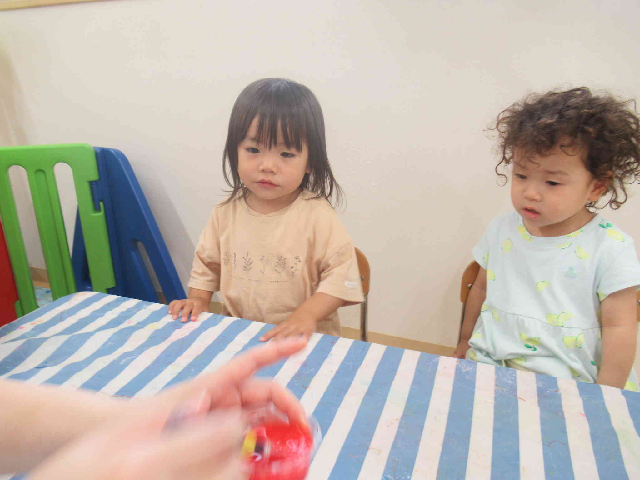 色水あそび～1歳児あひる組～