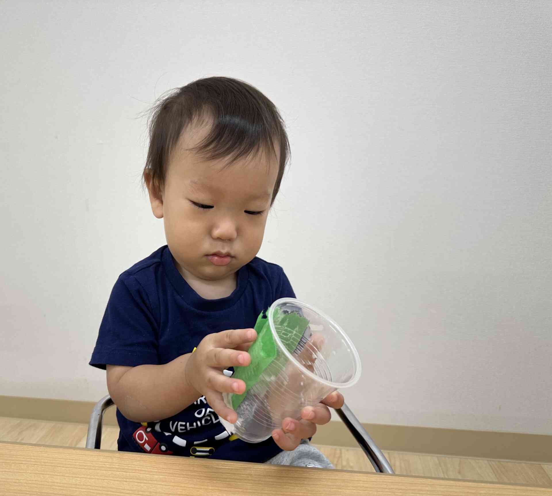 ペタペタ上手にできるかな?