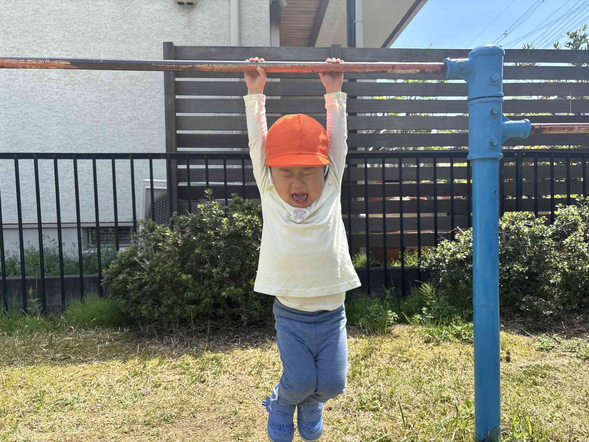 何秒ぶらさがれるかな？１・２・３～