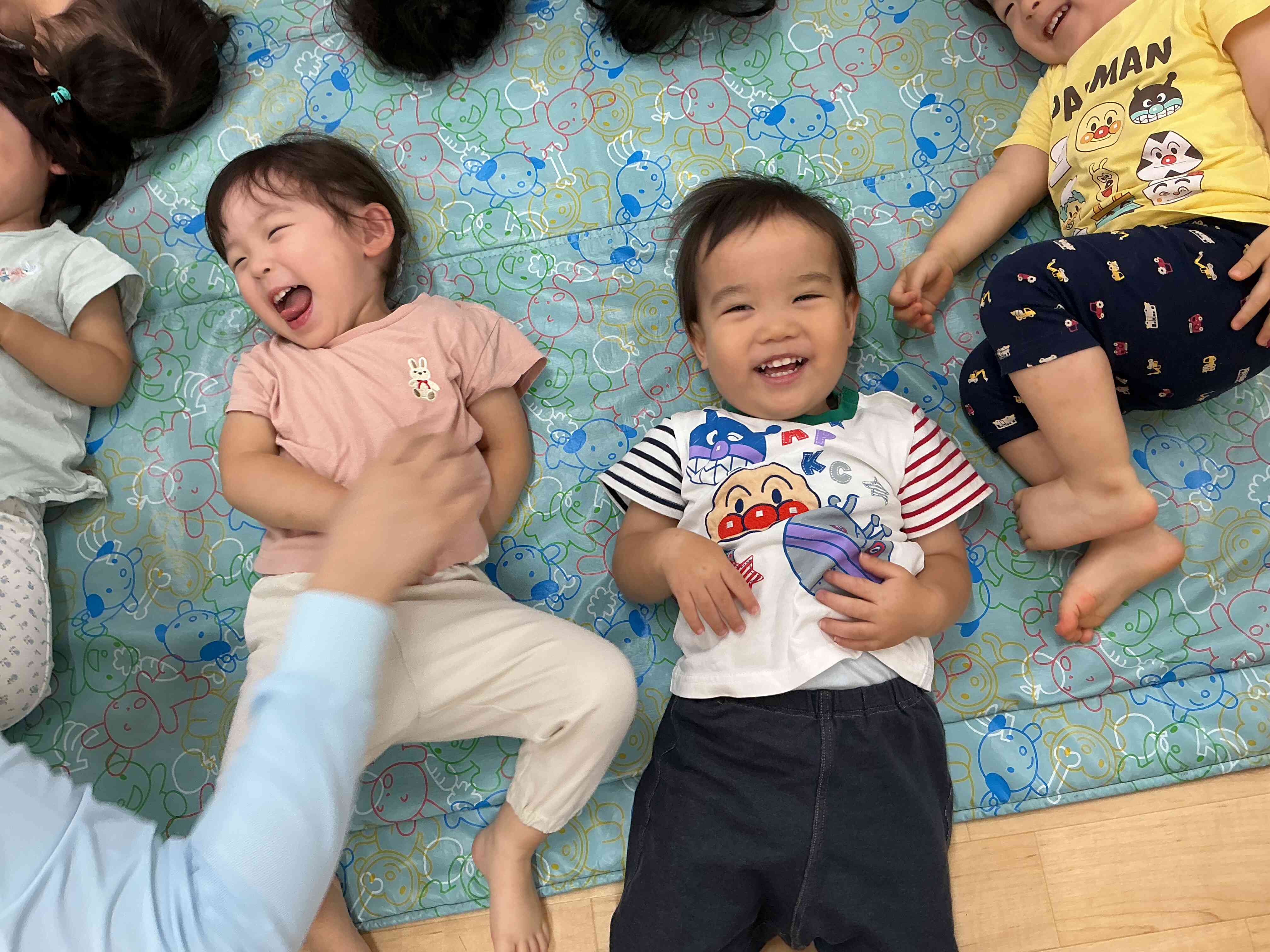 こちょこちょこちょ〜♪