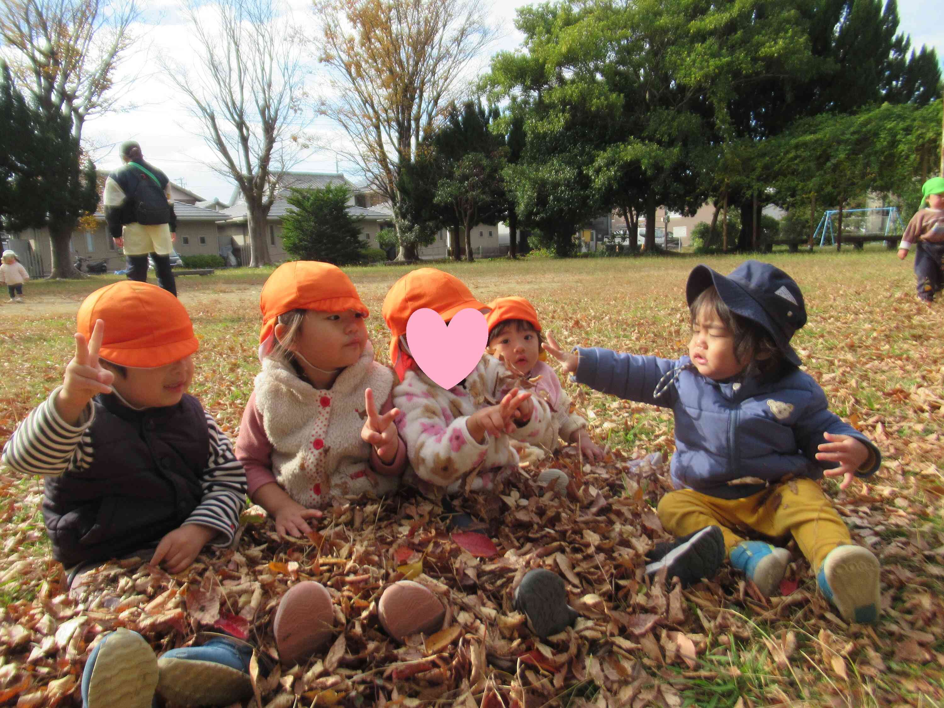 落ち葉のお布団　ふかふかだね～