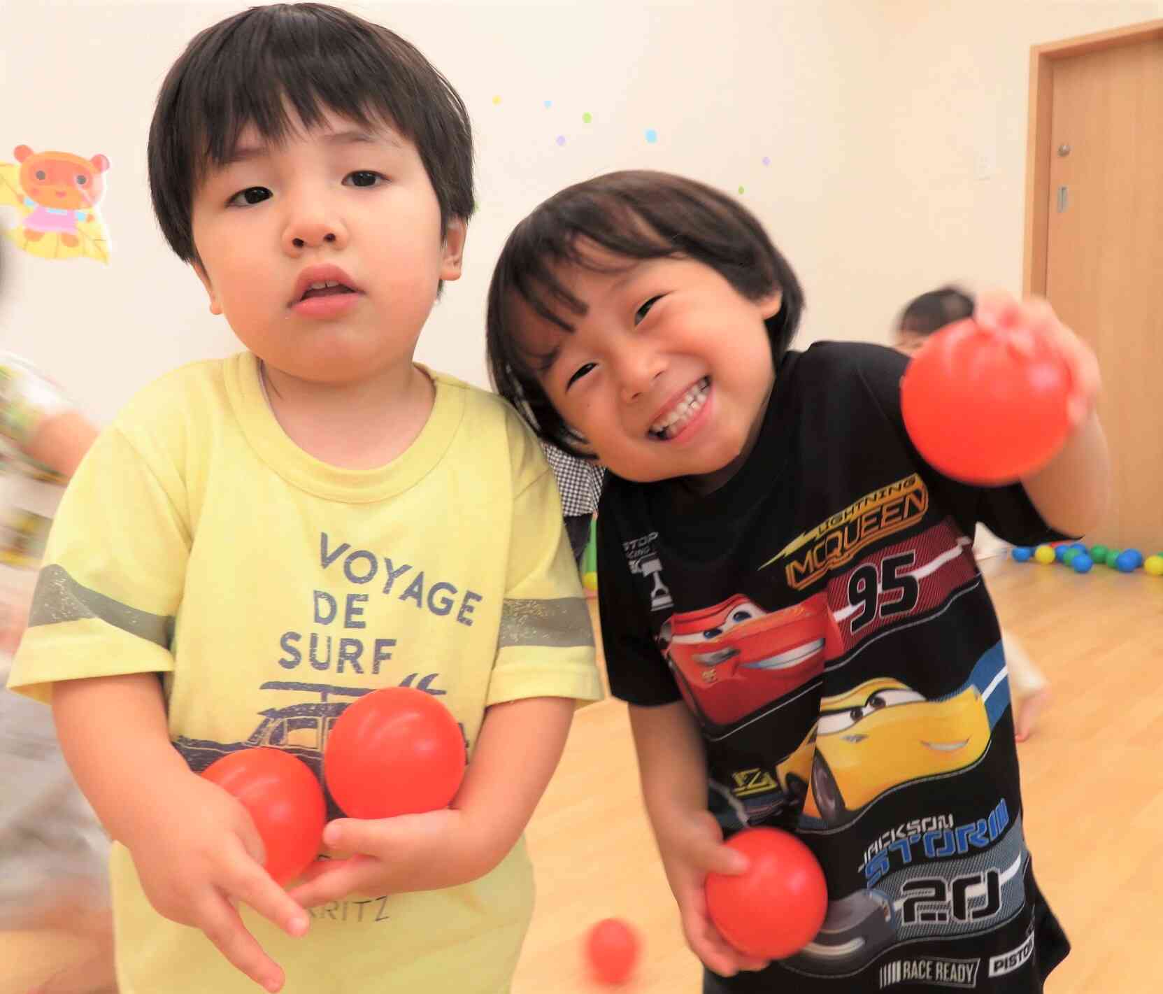 カラーボール遊び☆｜ニチイキッズ南堀江保育園｜ニチイキッズ