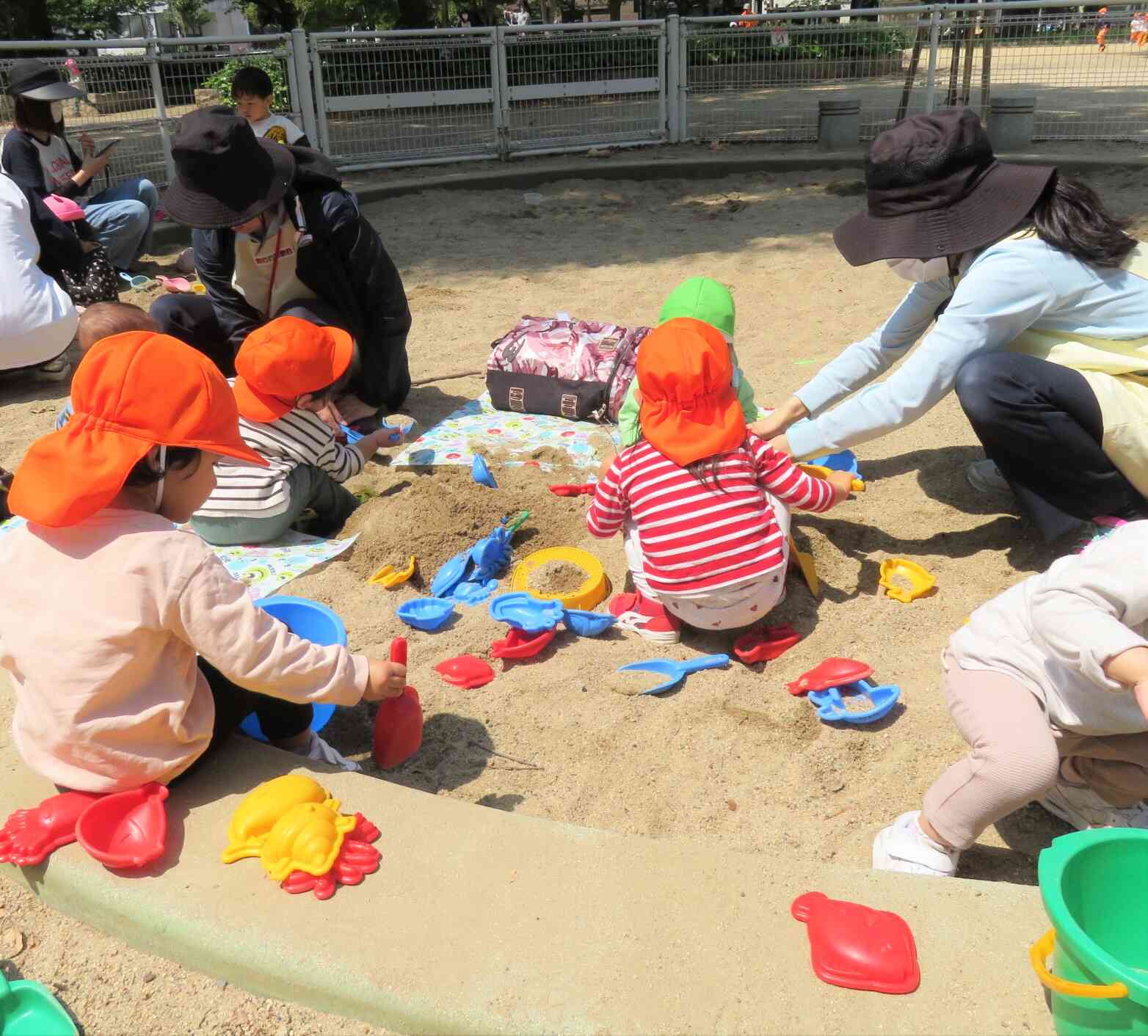 何のお砂場セットで遊ぼうかな？