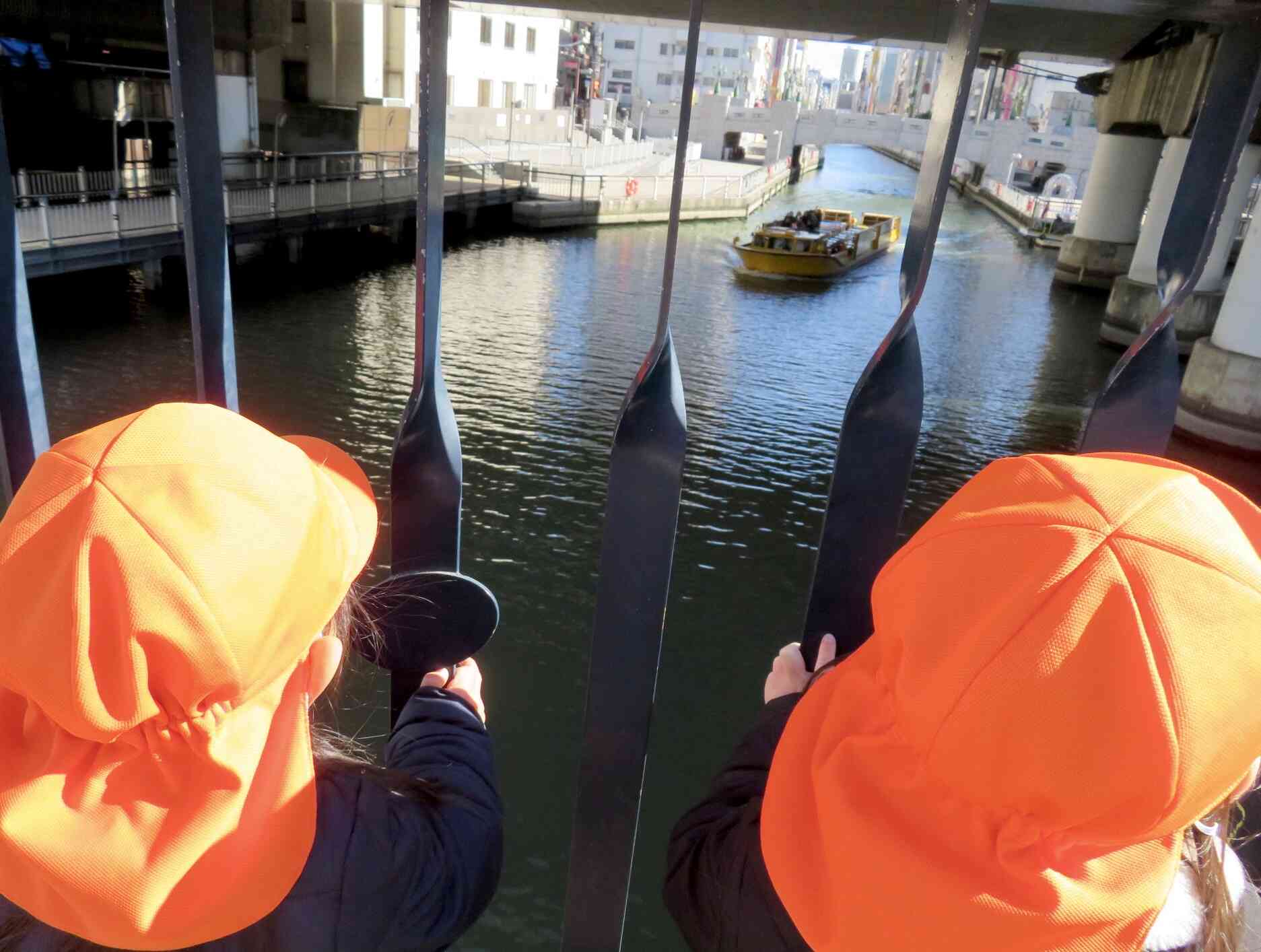 帰り道に観光船を見たよ♩