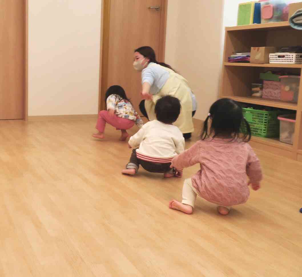 よちよちアヒルさんをしています♡