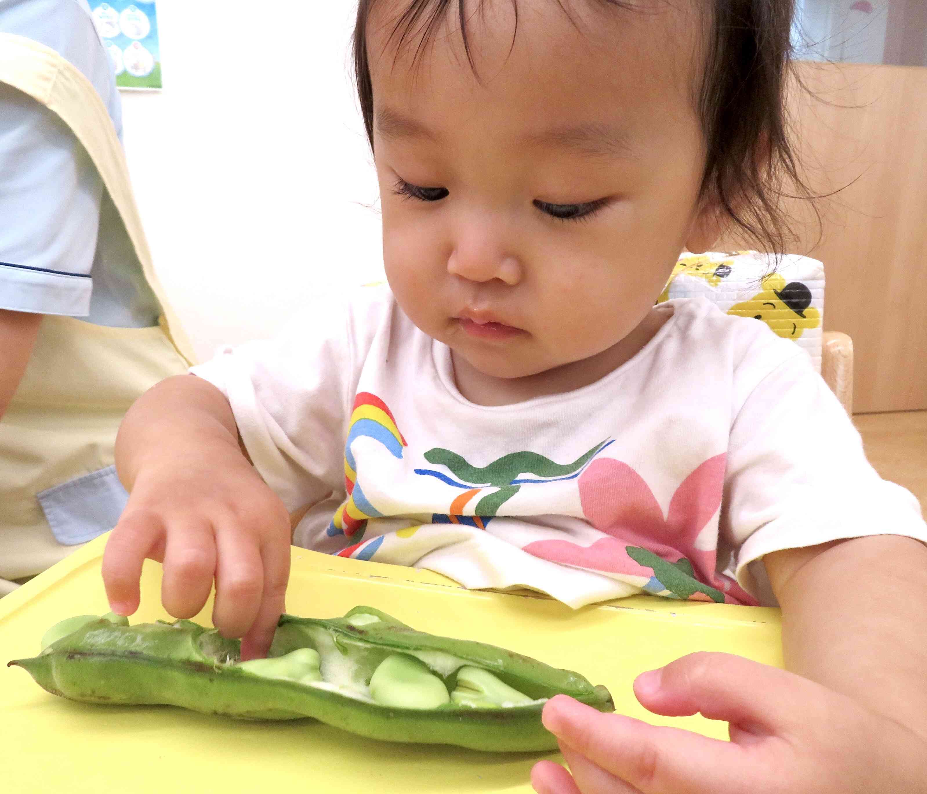 ⭐︎食育・そら豆の皮むき⭐︎