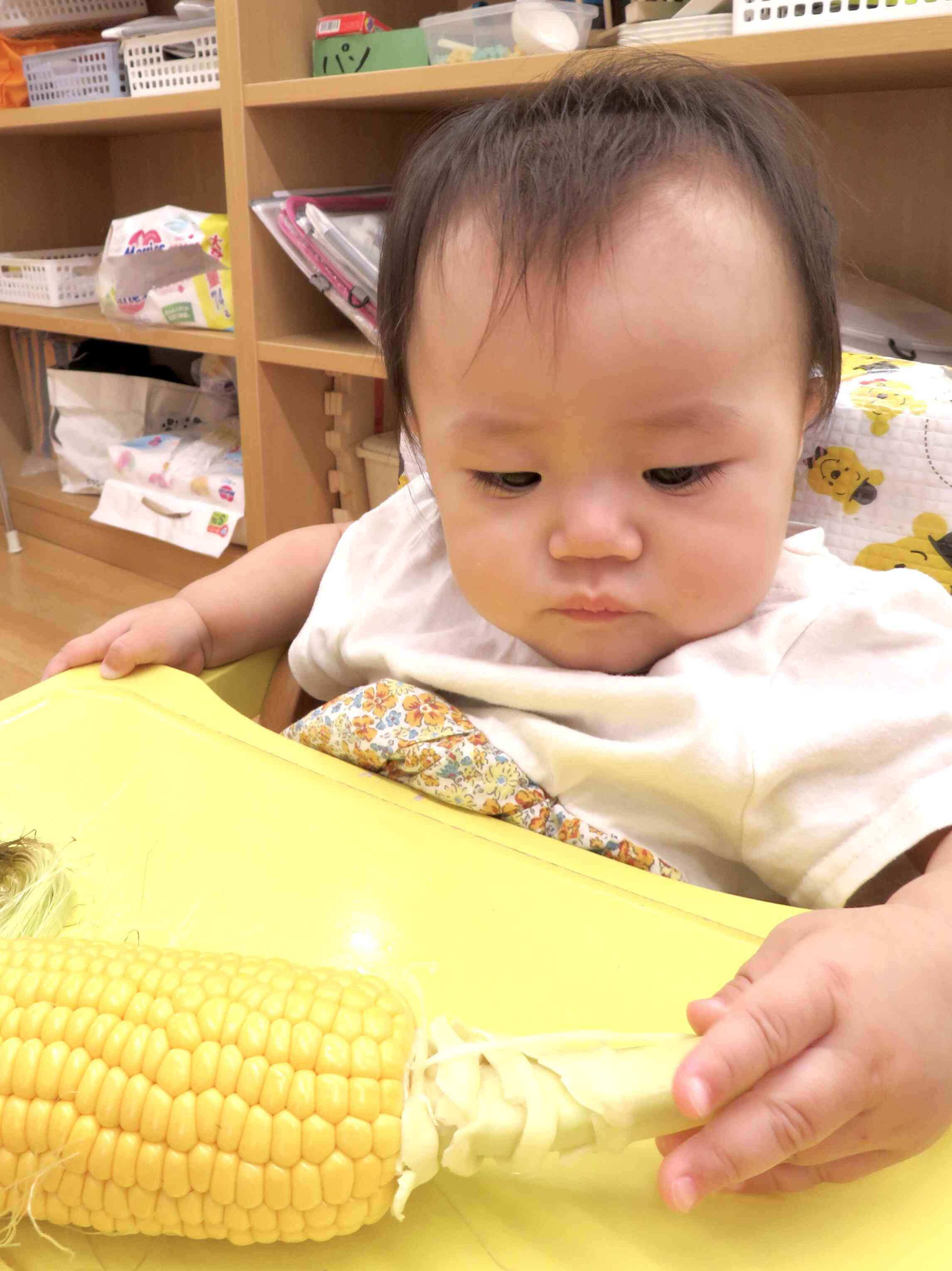 ⭐︎食育・とうもろこしの皮剥き⭐︎
