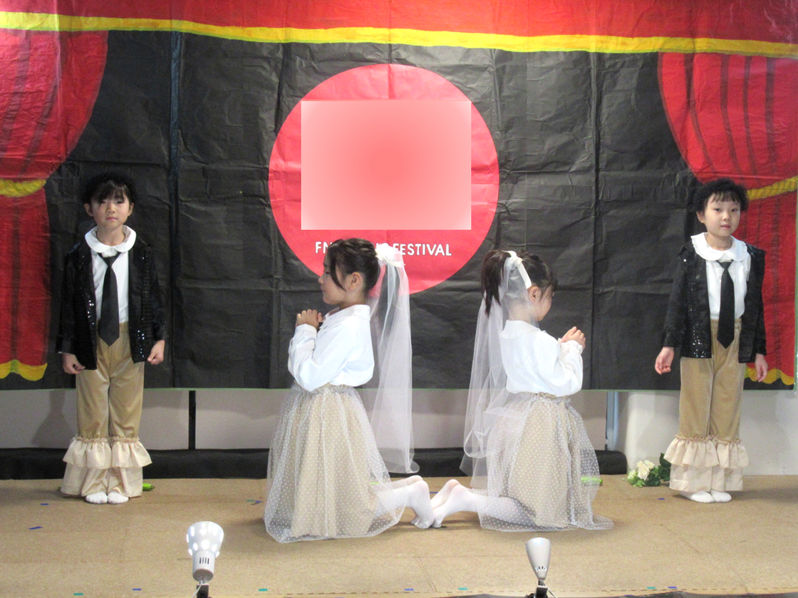 きりん(5歳児)組　遊戯「Dear My Lover」