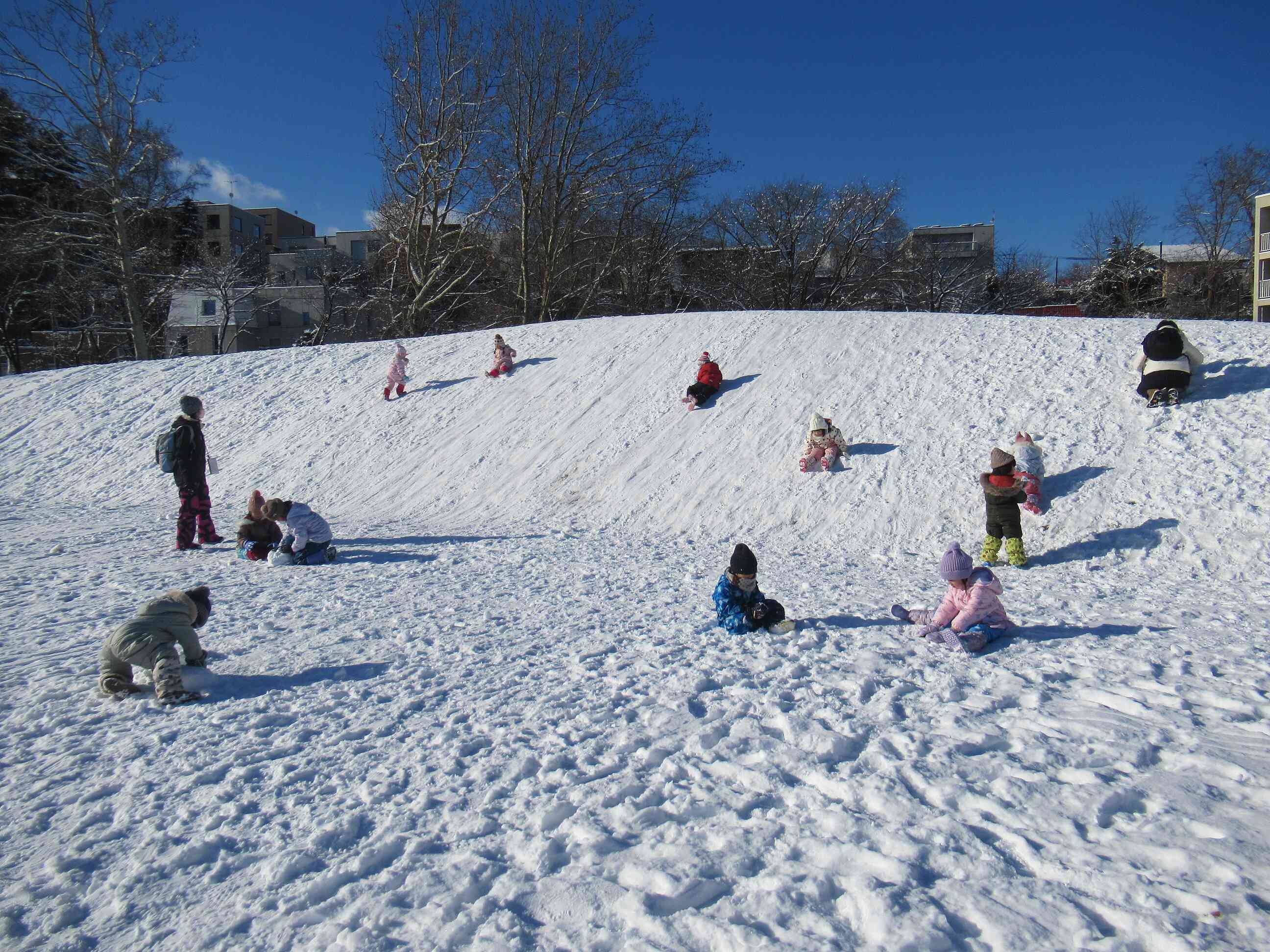思い思いの遊びを楽しんでいます☆