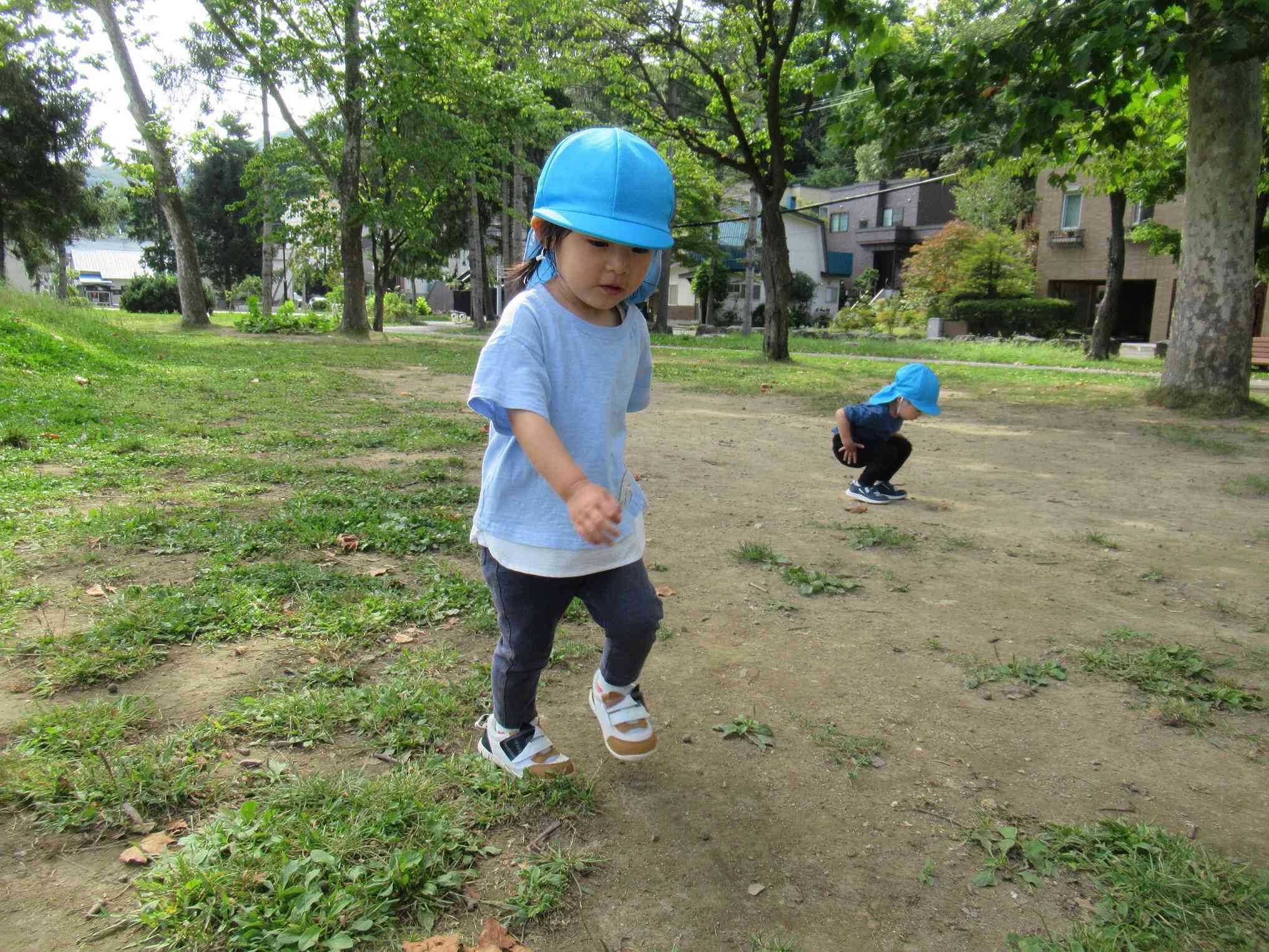 走って、見つけて...