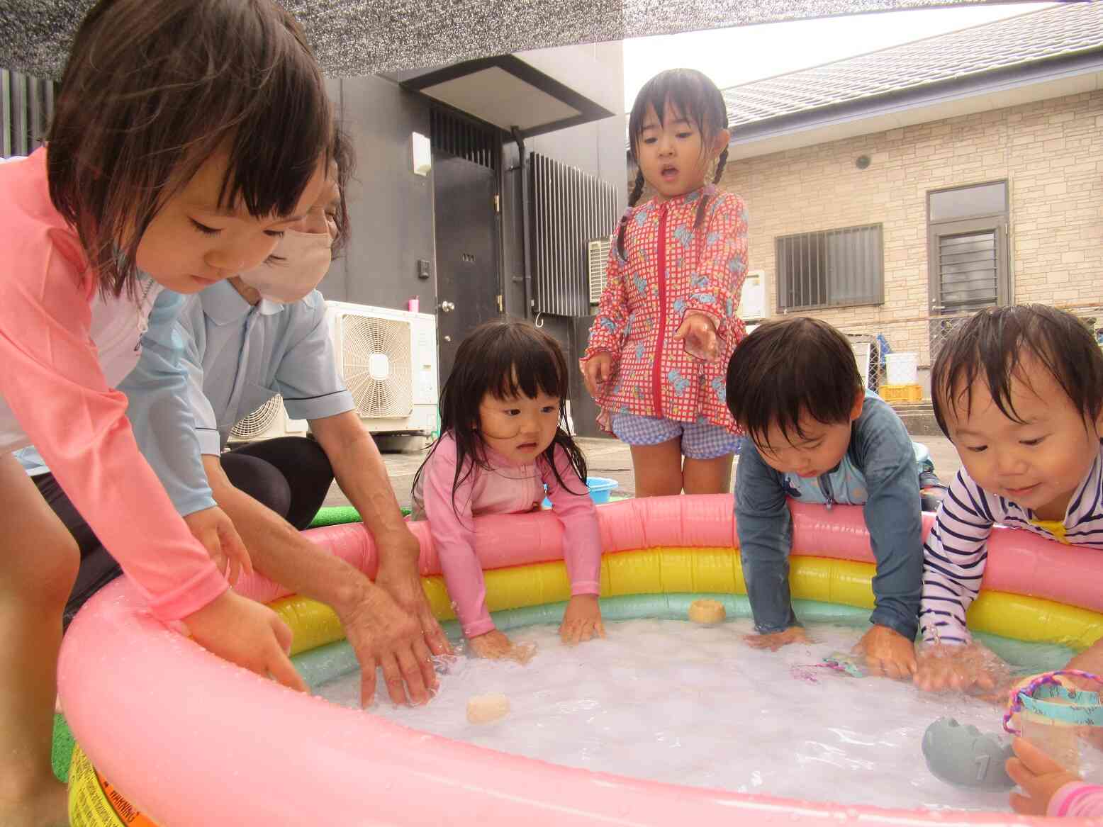 水あそび♫（うさぎ組）
