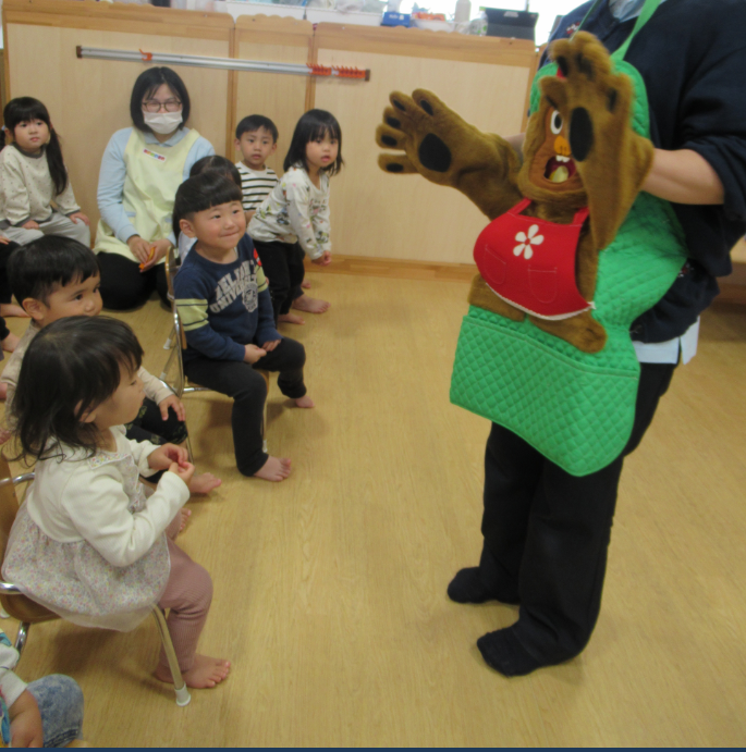 「くいしんぼうのゴリラ」