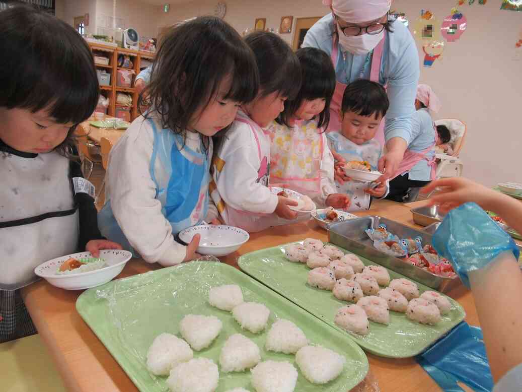 給食バイキング②