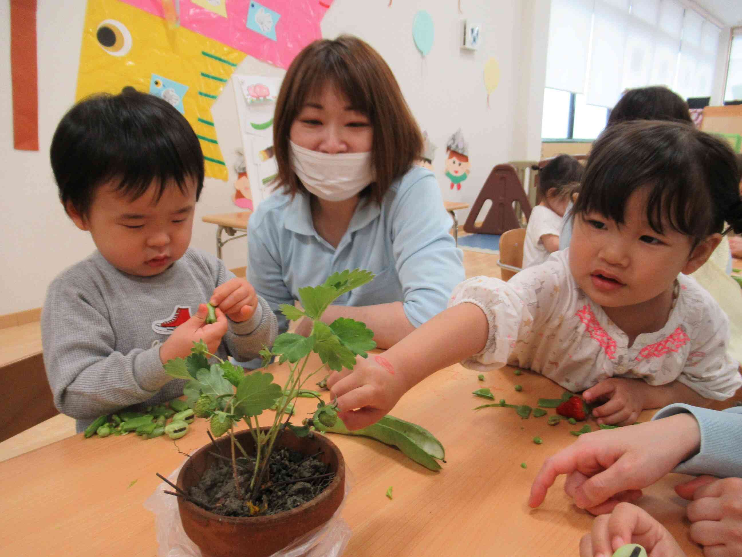 ２歳児クラスのお友達は、すぐに見つける事が出来ました。