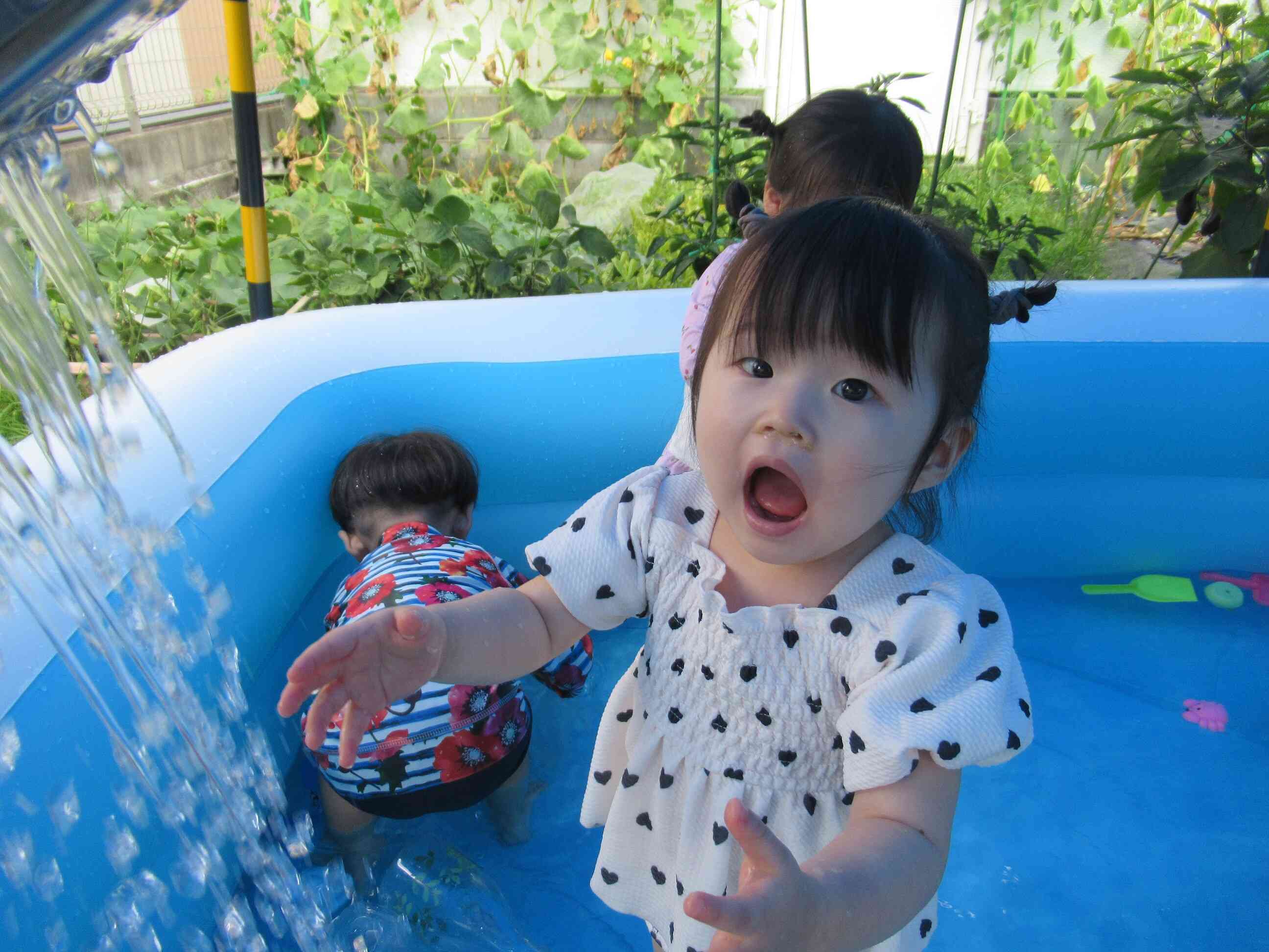夏の思い出（プール遊び１歳児クラス）