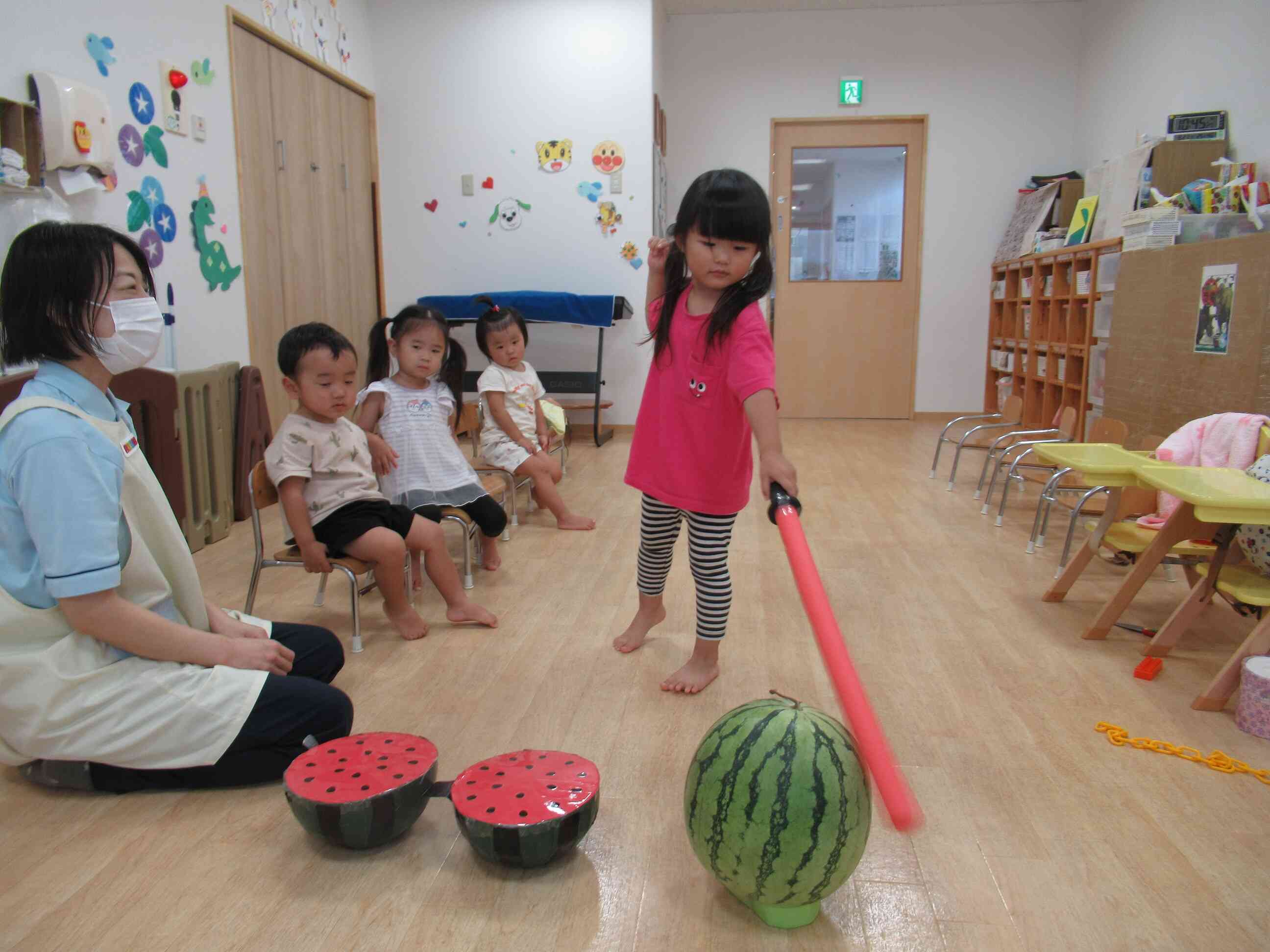 今度は本物を割ります。