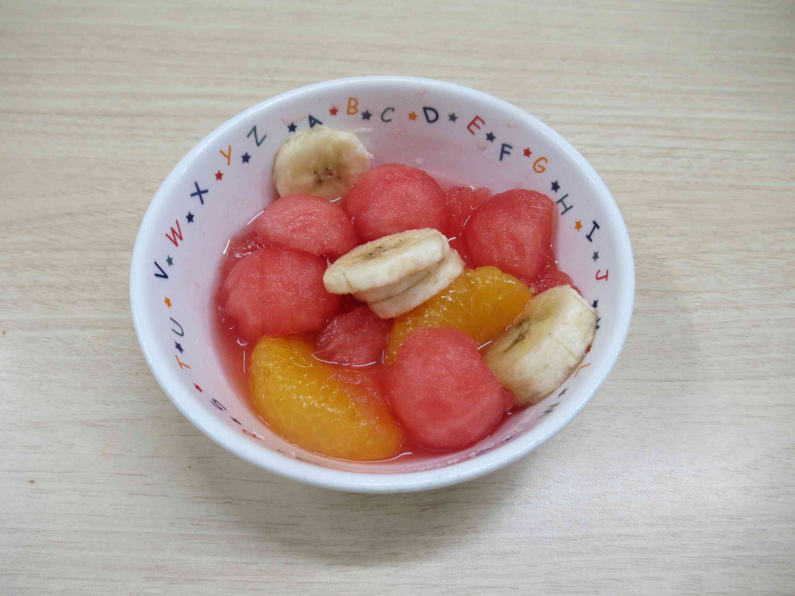 スイカは、おやつの時間にフルーツポンチにして、食べました。美味しかったです。