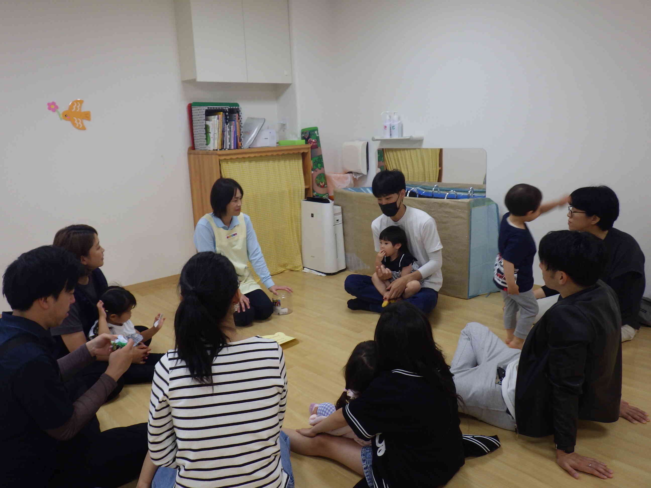 座談会では、お子様の名前の由来を聞いたり、おもしろエピソードを聞いたり・・・