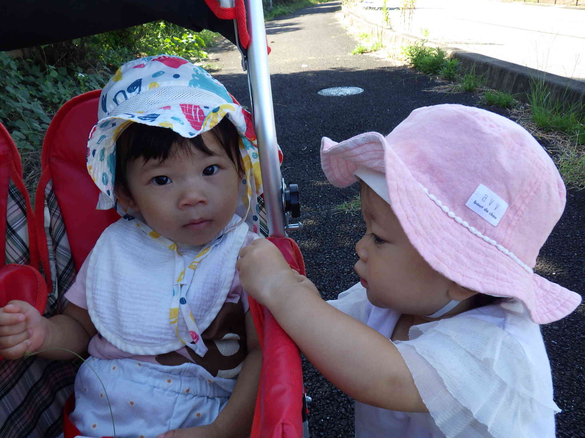 お友だちに・・・「はい、どーぞ！」