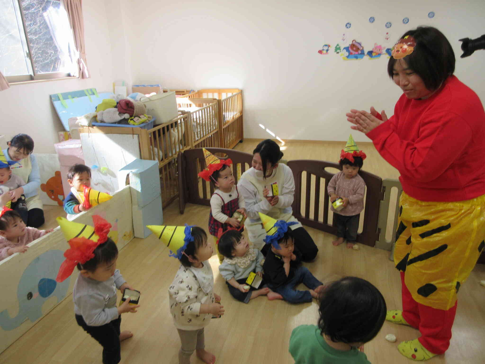 鬼さんに興味津々?!（ひよこ組）