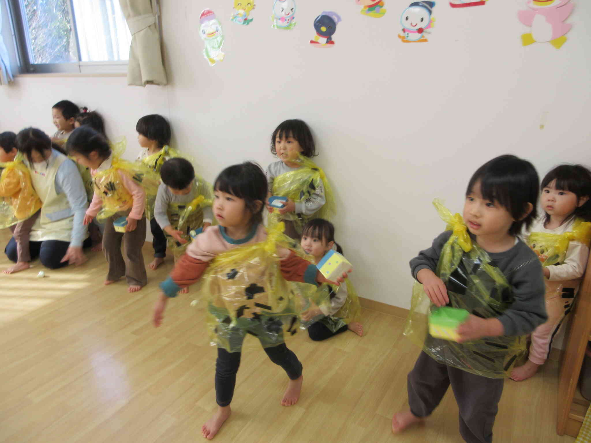 勇敢に豆まき～（うさぎ組）