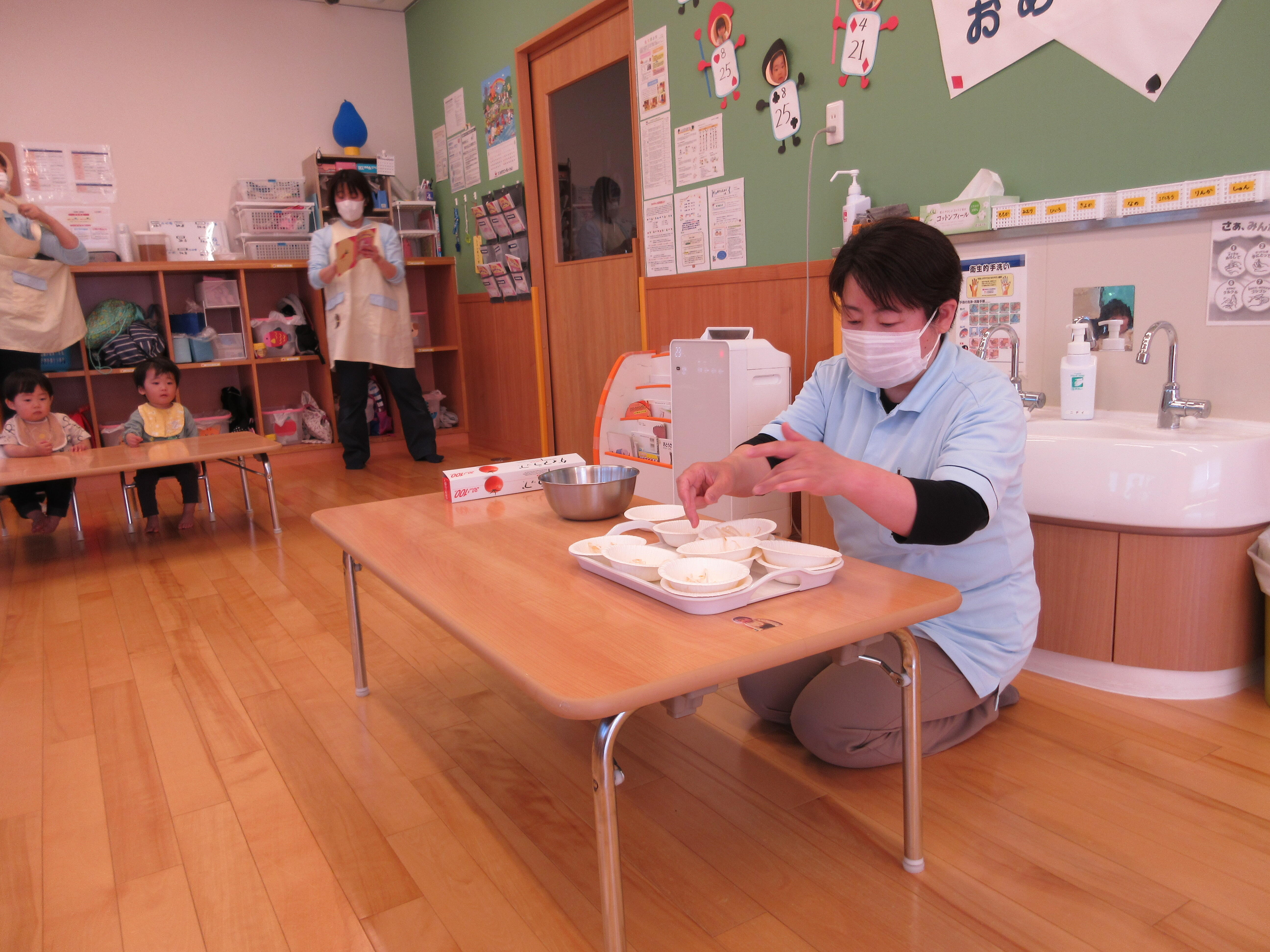 食育「もやしのひげとり」